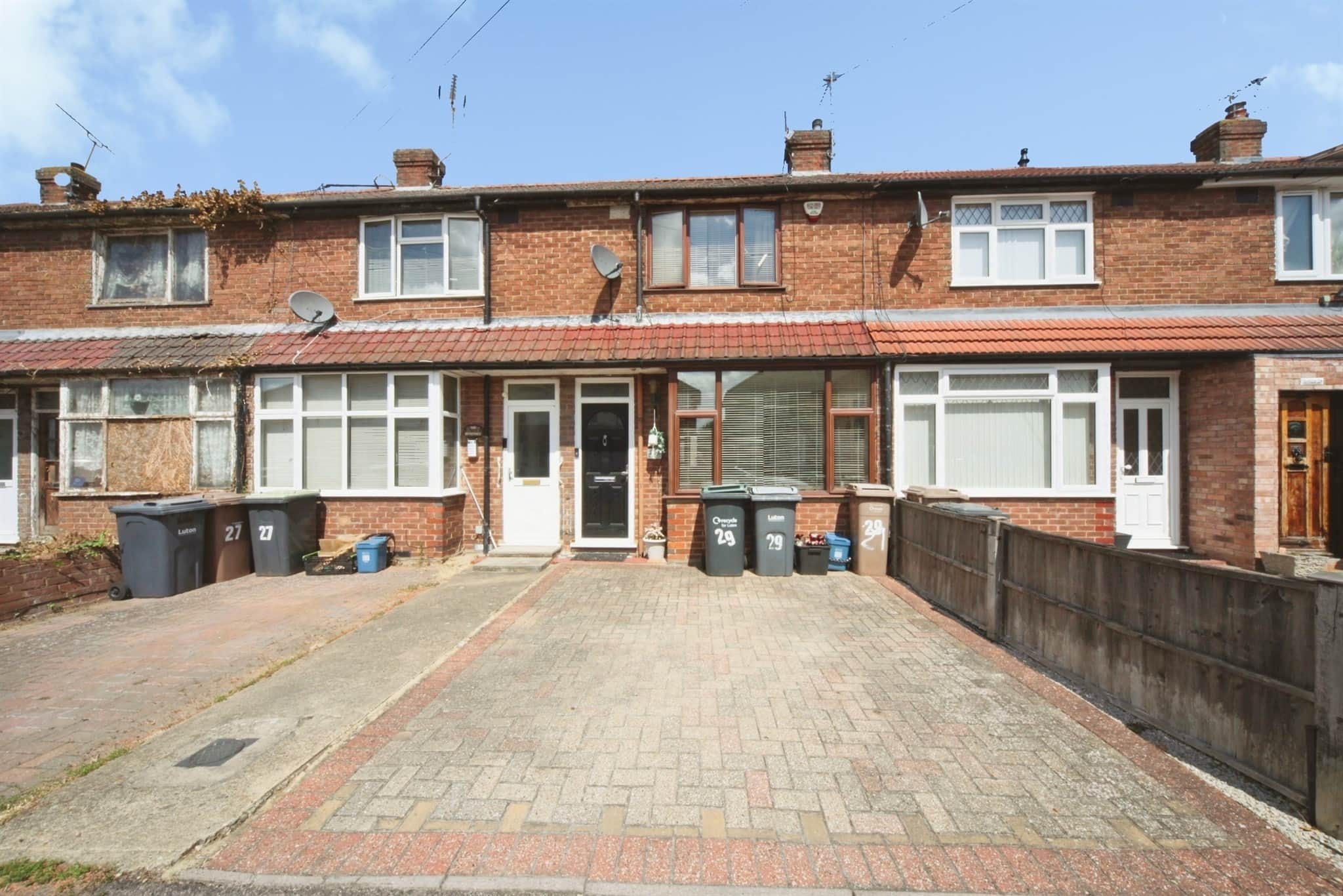 Property at Peartree Road, Luton