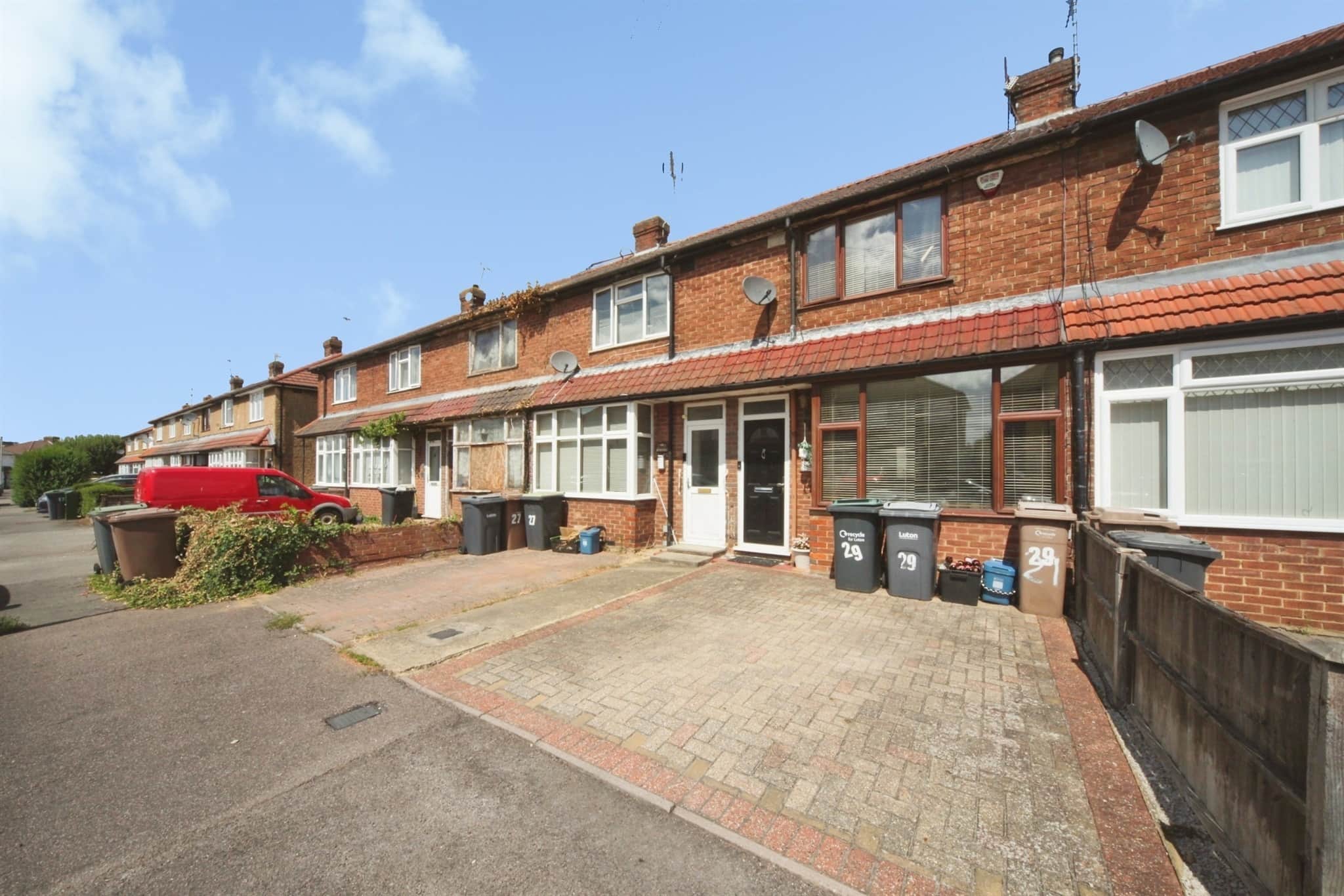 Property at Peartree Road, Luton