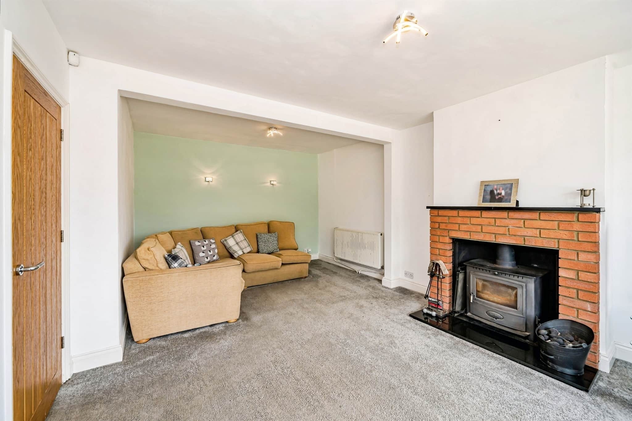 Property at Tring Road, Aylesbury