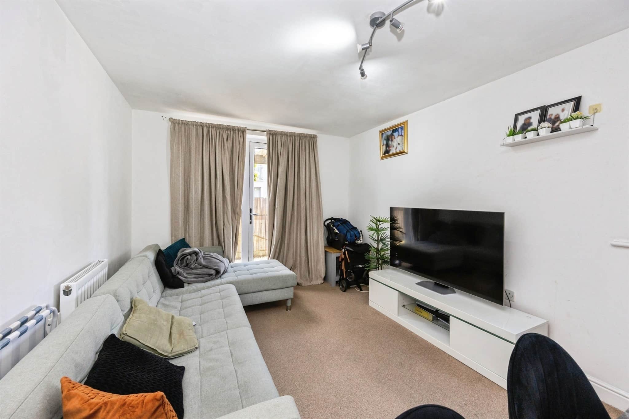 Property at Drummond Grove, Willesborough, Ashford