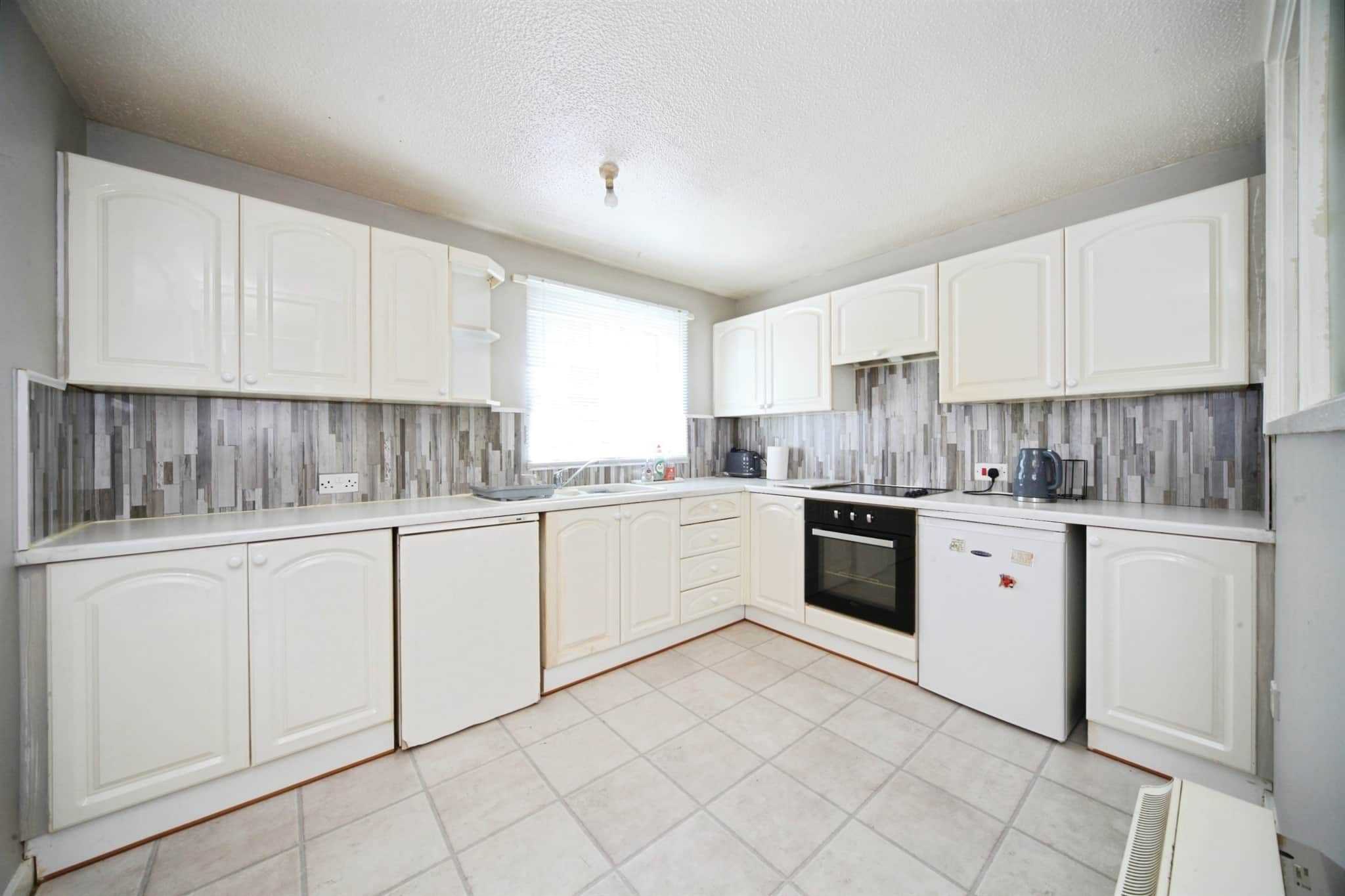 Property at Spear Close, Luton