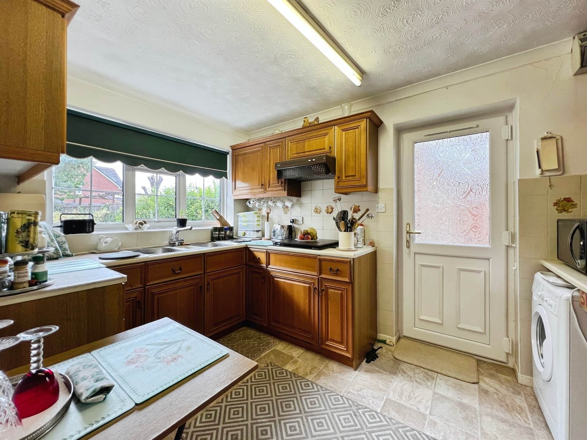 Property at Dovehouse Drive, Wellesbourne, Warwick
