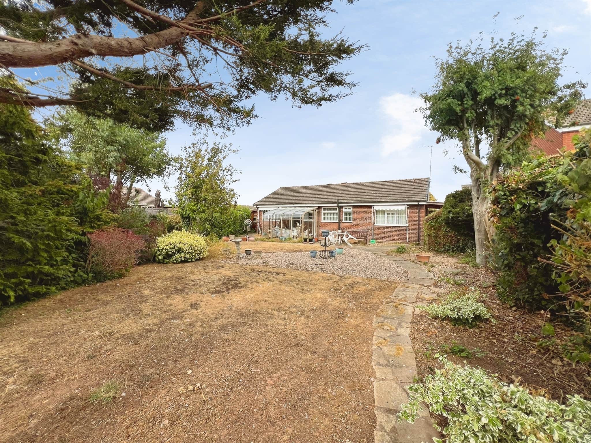 Property at Dovehouse Drive, Wellesbourne, Warwick
