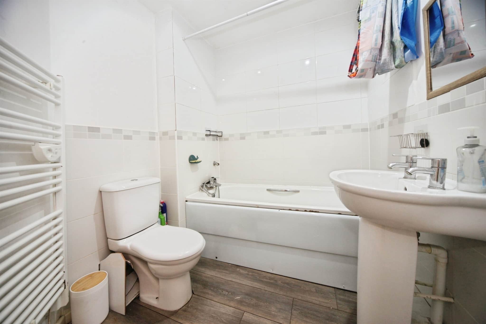 Property at The Parklands, DUNSTABLE