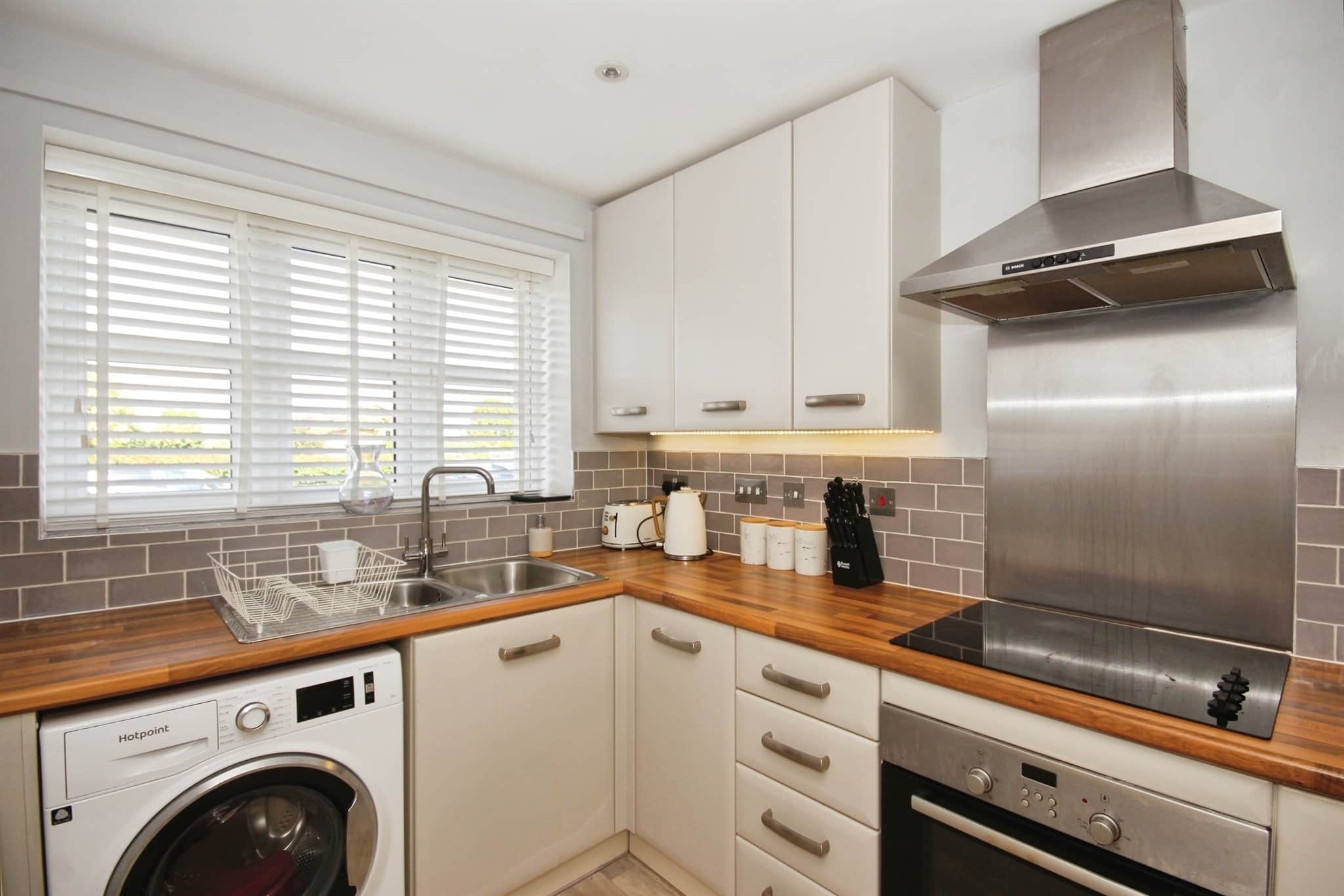 Property at Yardley Way, Bishops Tachbrook, Leamington Spa