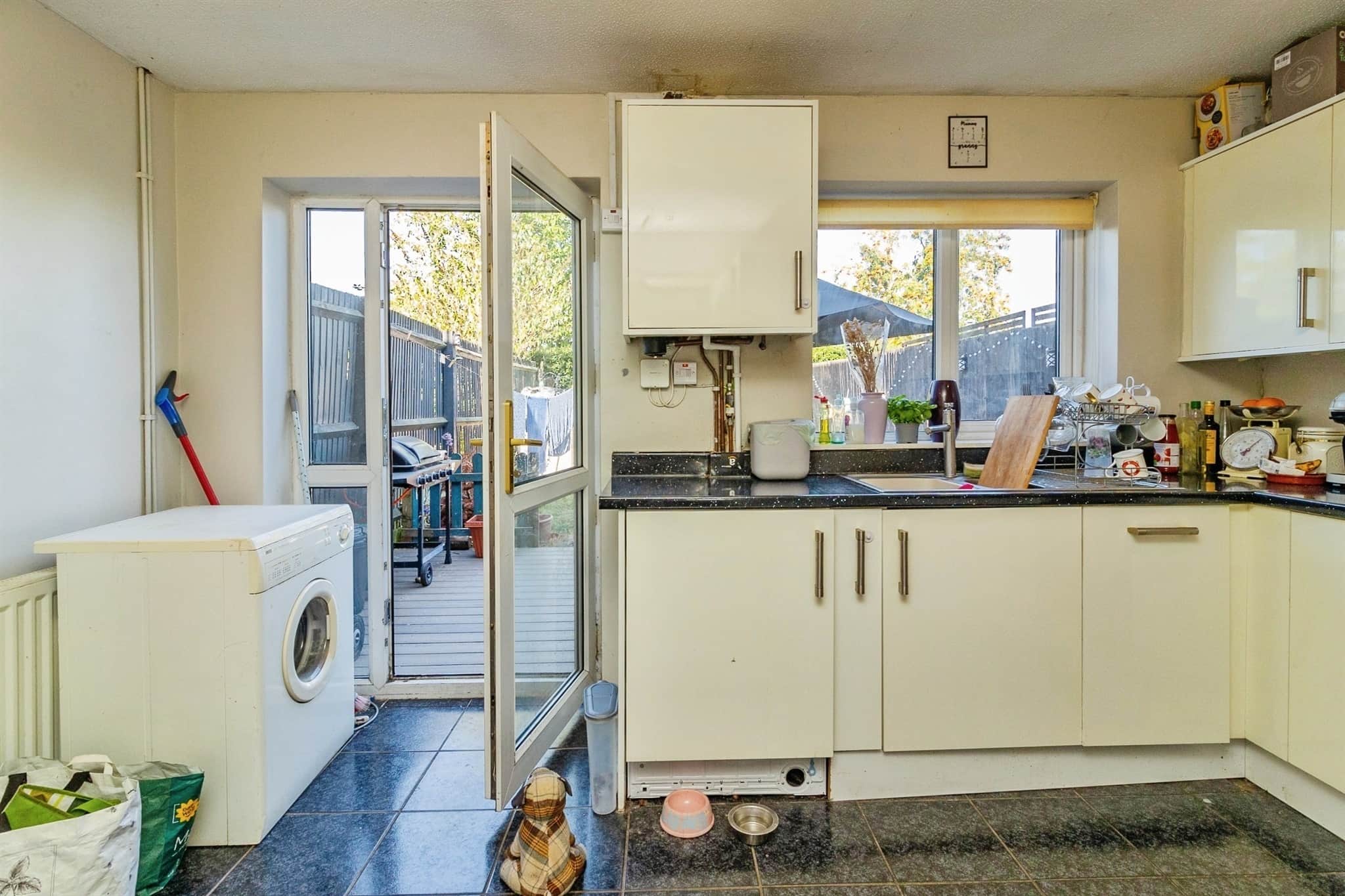 Property at Almond Road, Leighton Buzzard