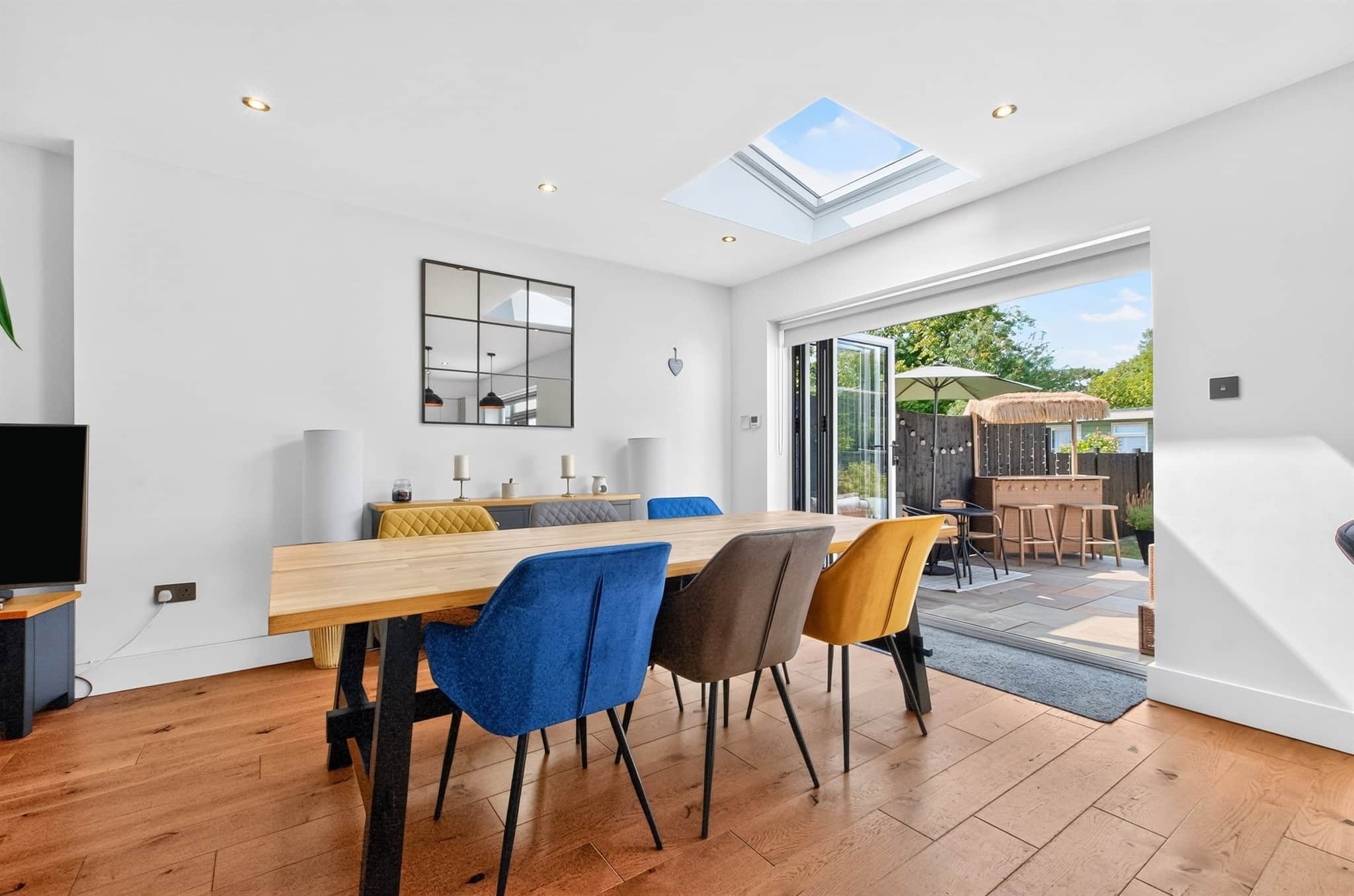 Property at Roestock Gardens, Colney Heath, St. Albans
