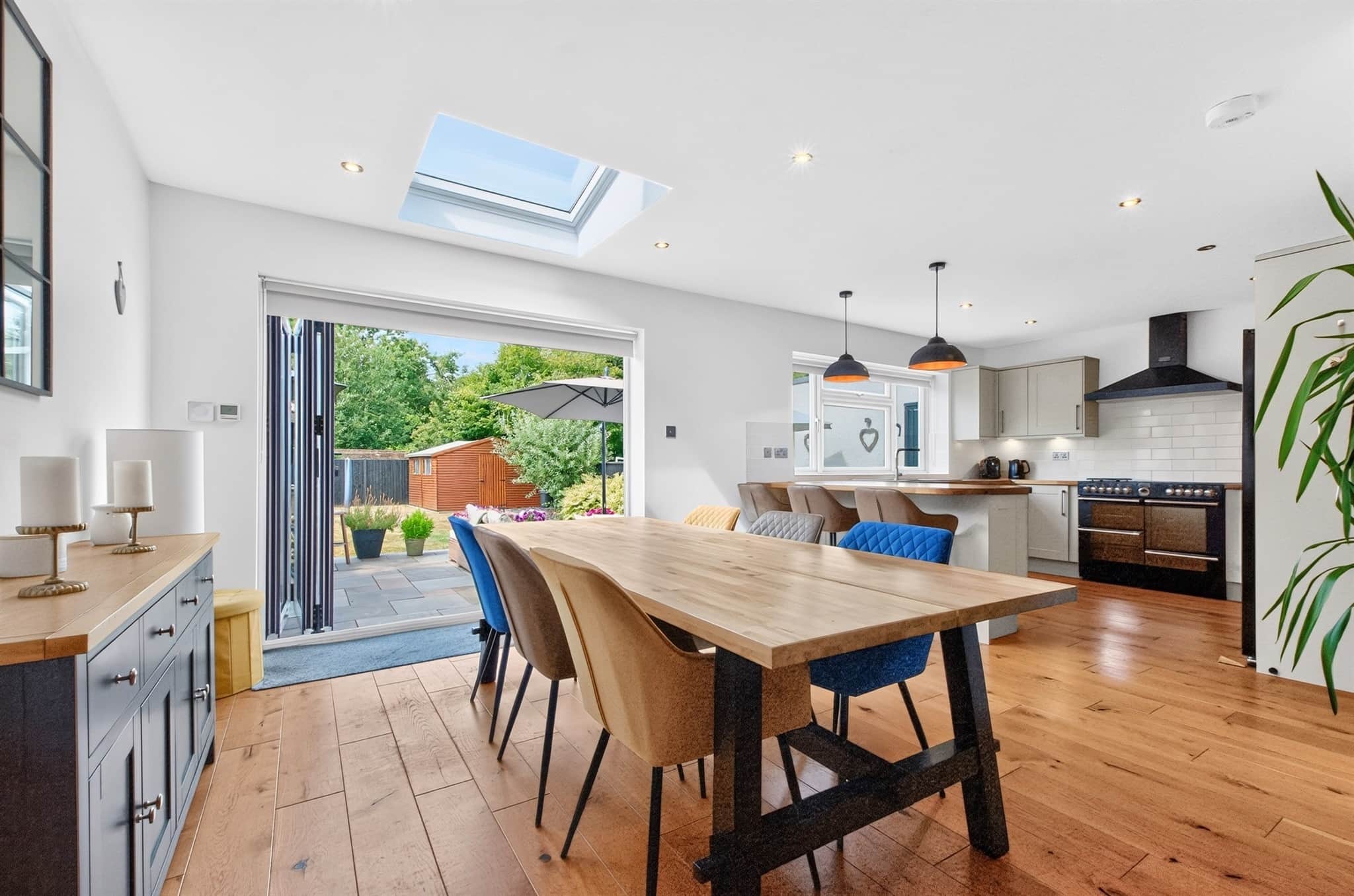 Property at Roestock Gardens, Colney Heath, St. Albans