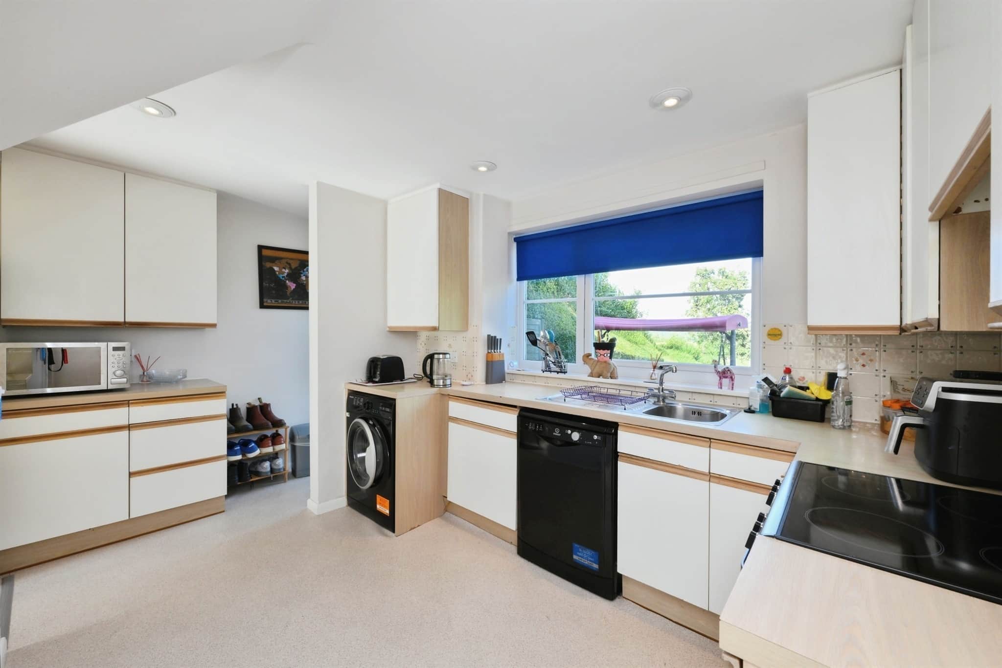 Property at Knightsfield, Welwyn Garden City