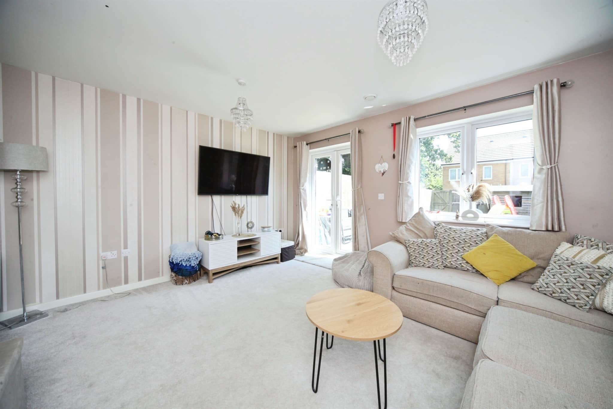 Property at Landau Close, Luton