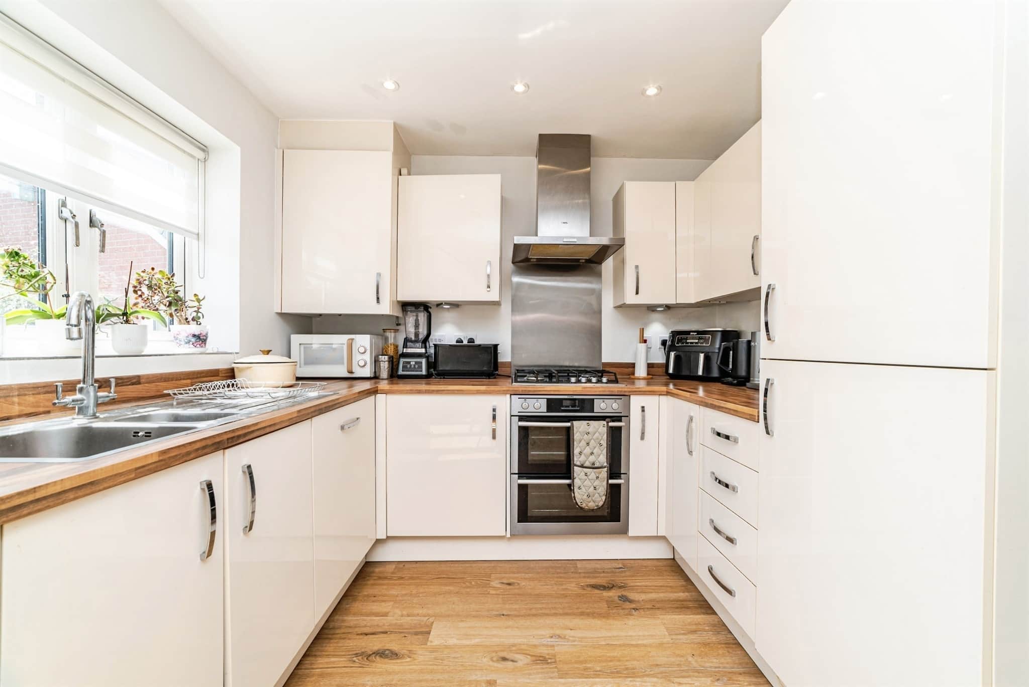 Property at Saunders Way, Basingstoke