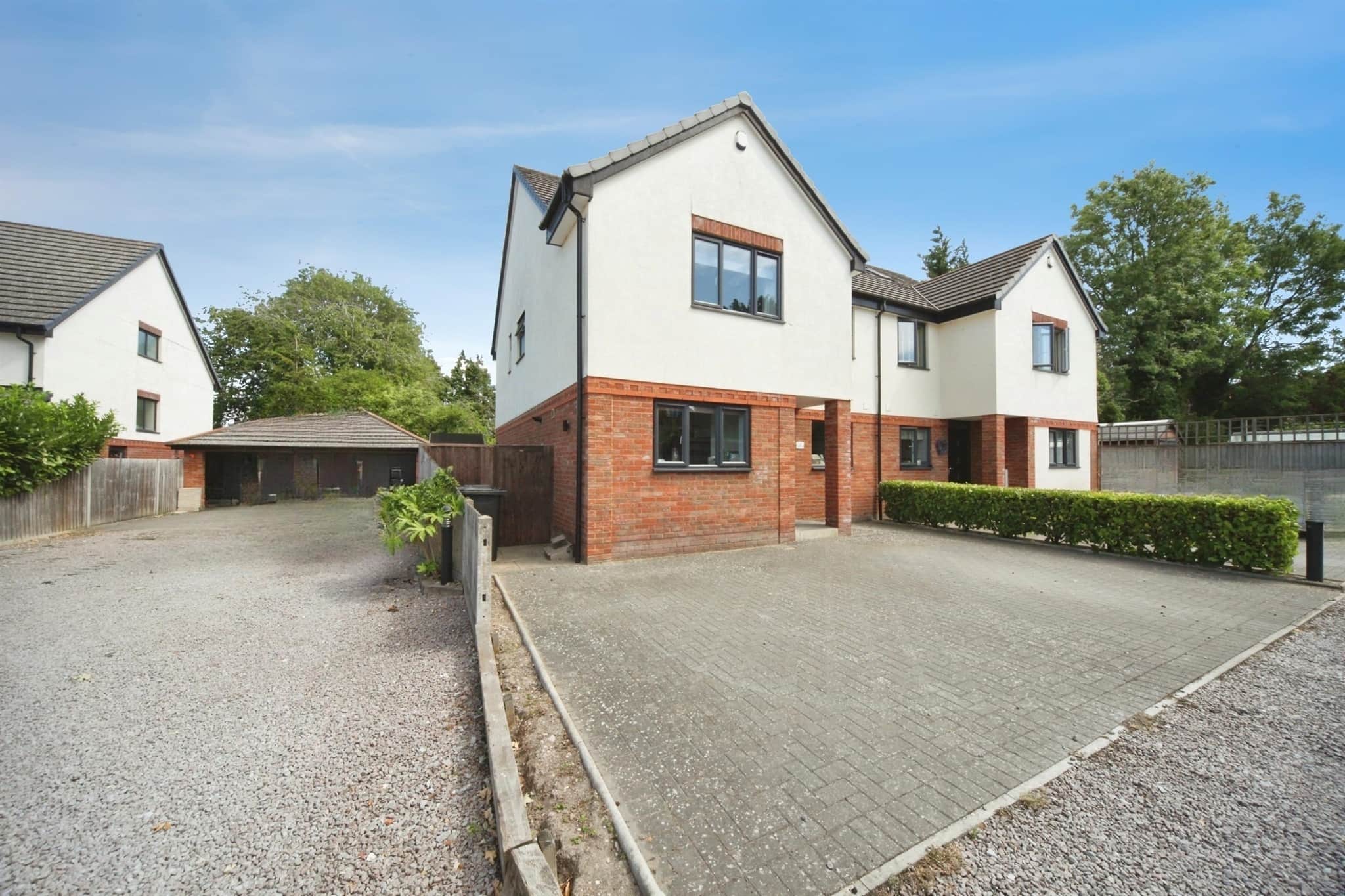 Property at Aubrey Close, Dunstable