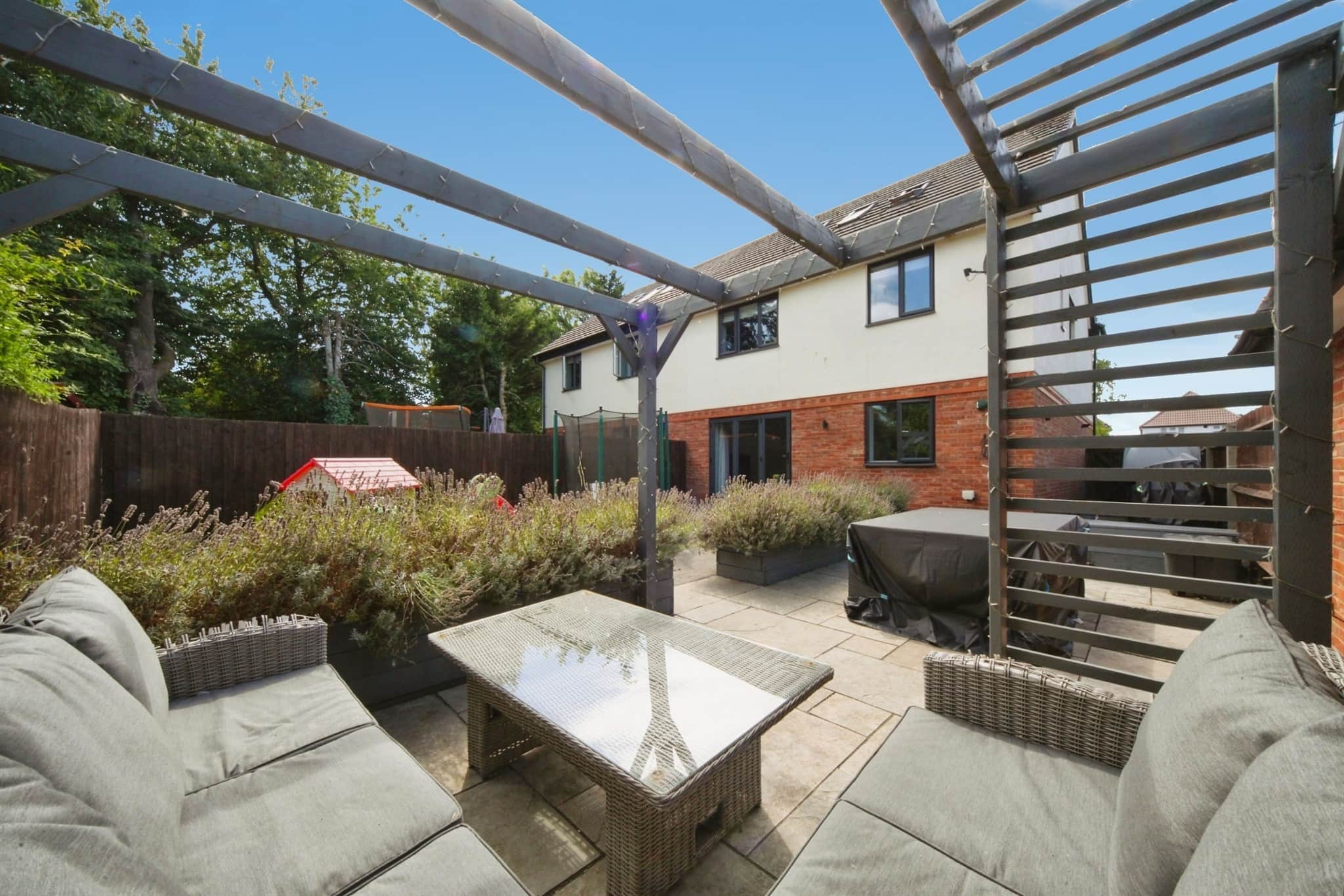 Property at Aubrey Close, Dunstable