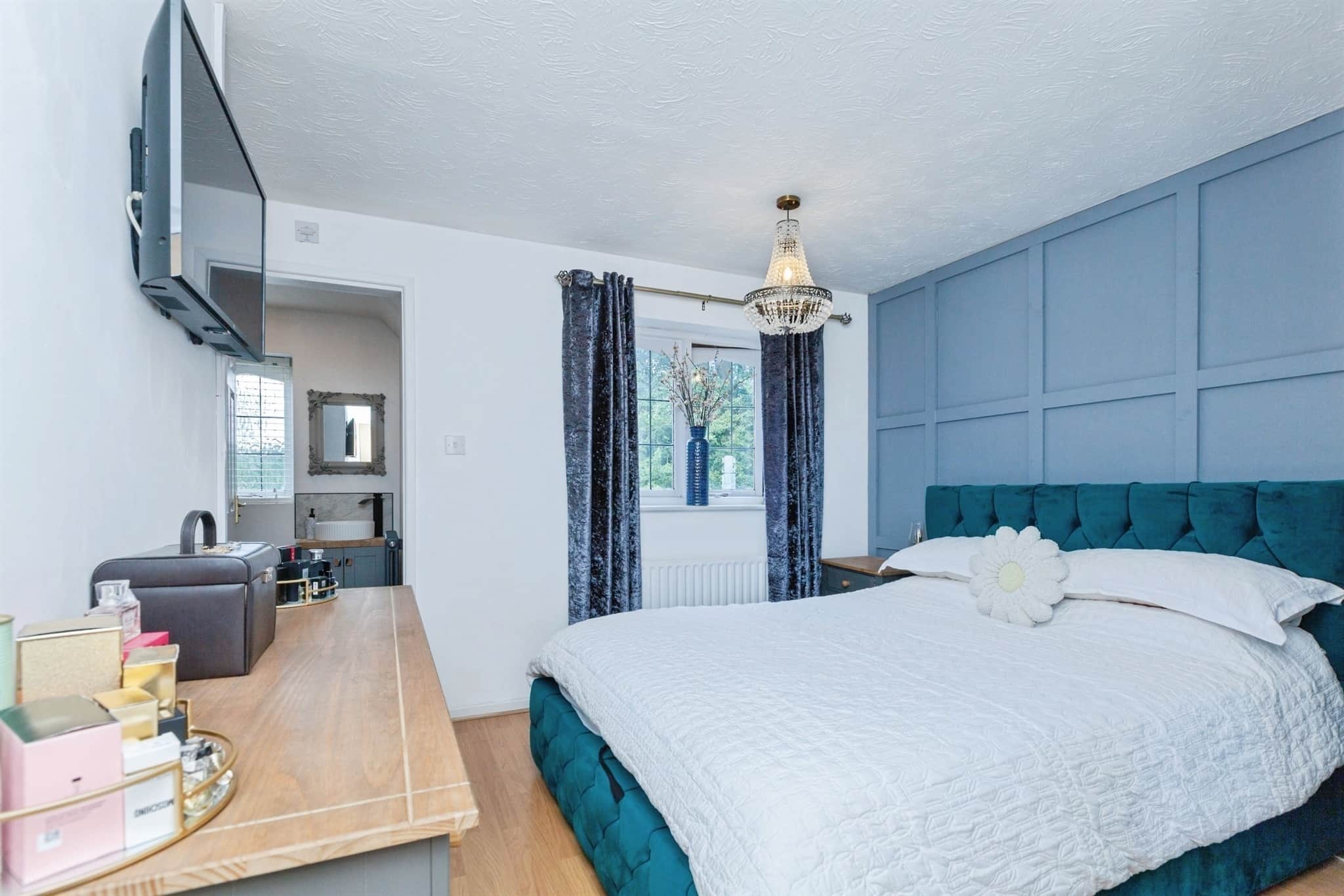 Property at Elm Way, Hartshill, Nuneaton