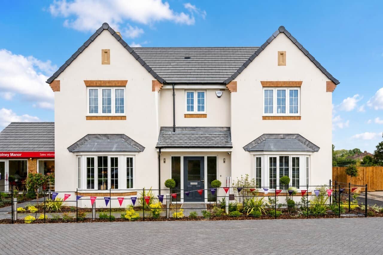 Property at Bullens Green Lane, Colney Heath, St. Albans