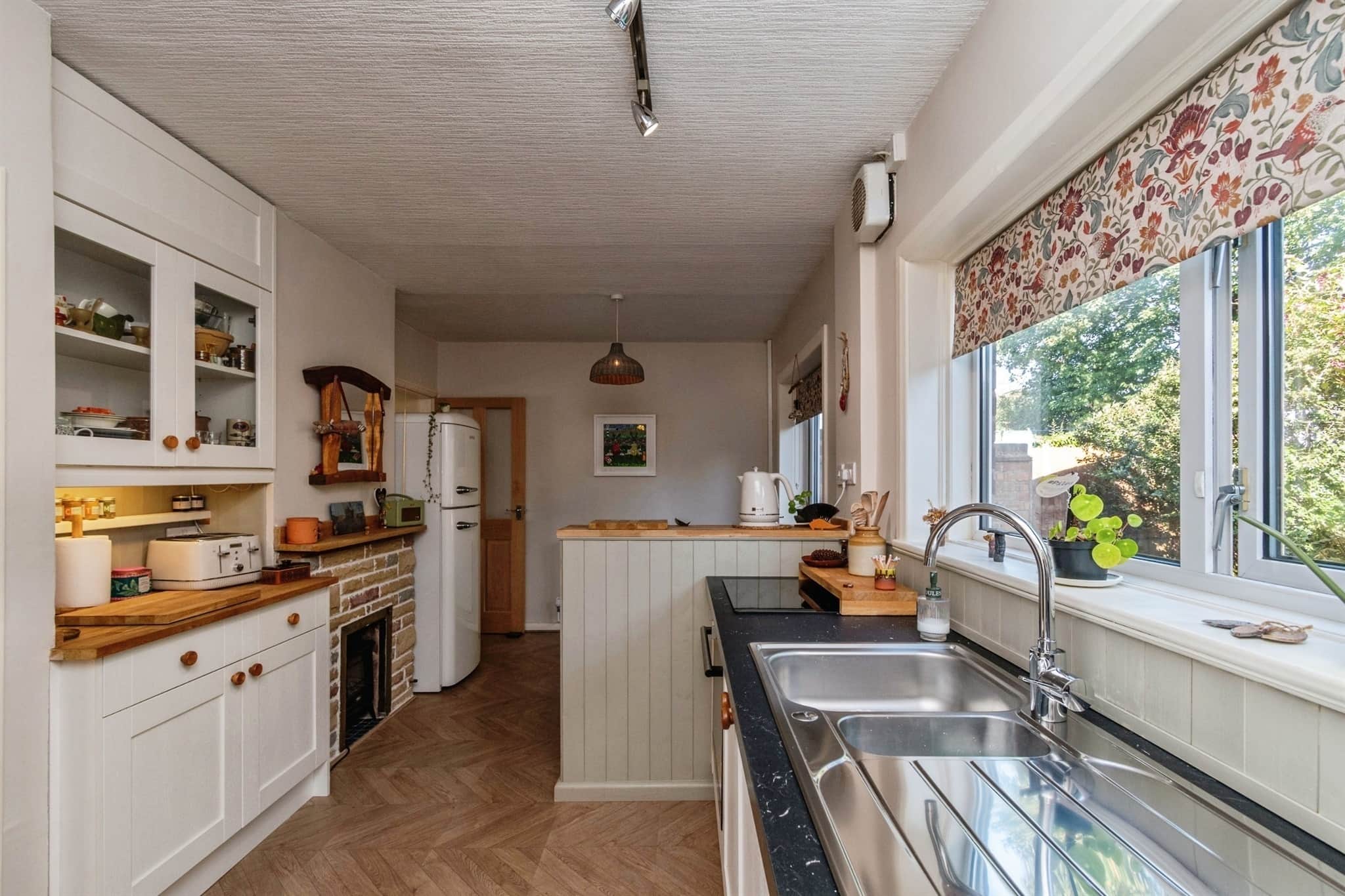 Property at Yew Tree Lane, Wednesbury