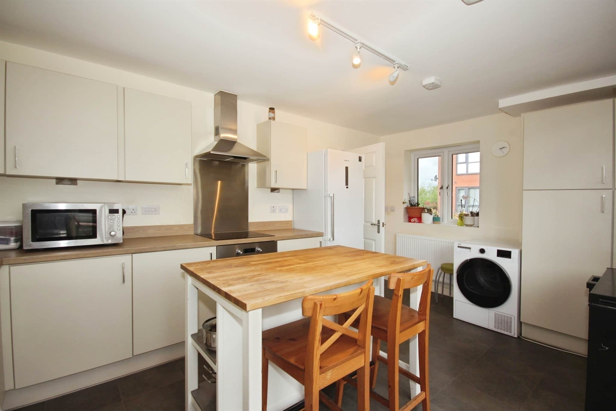 Property at Renshaw Drive, Leamington Spa