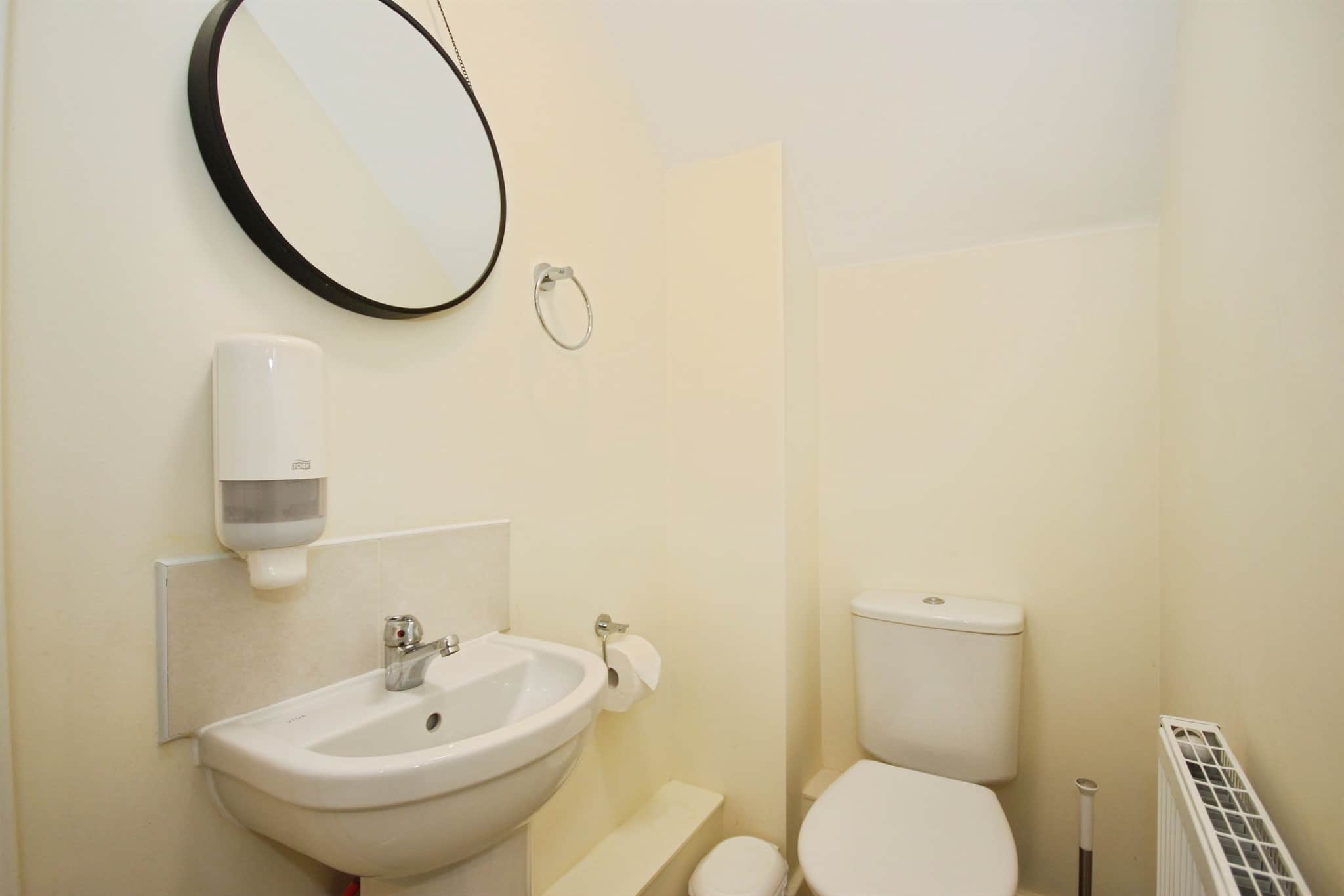 Property at Renshaw Drive, Leamington Spa