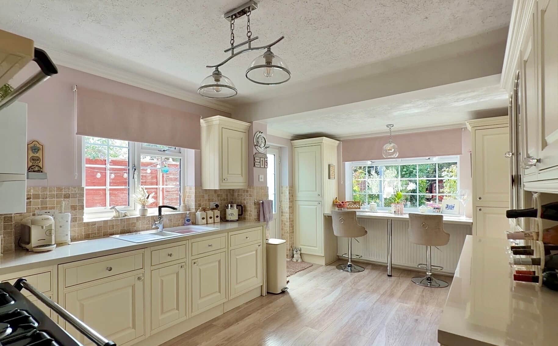 Property at Shipley Bridge Lane, Copthorne, Crawley