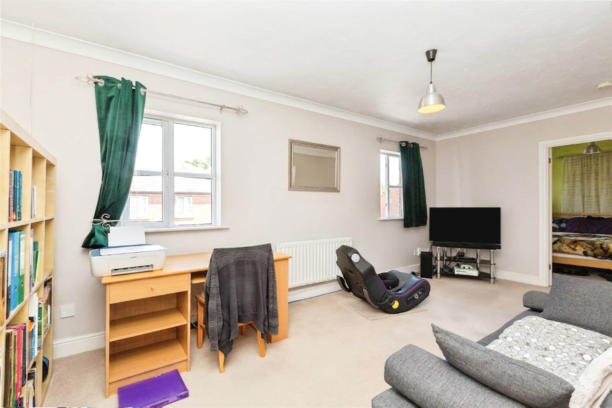 Property at Fairford Leys Way, Aylesbury