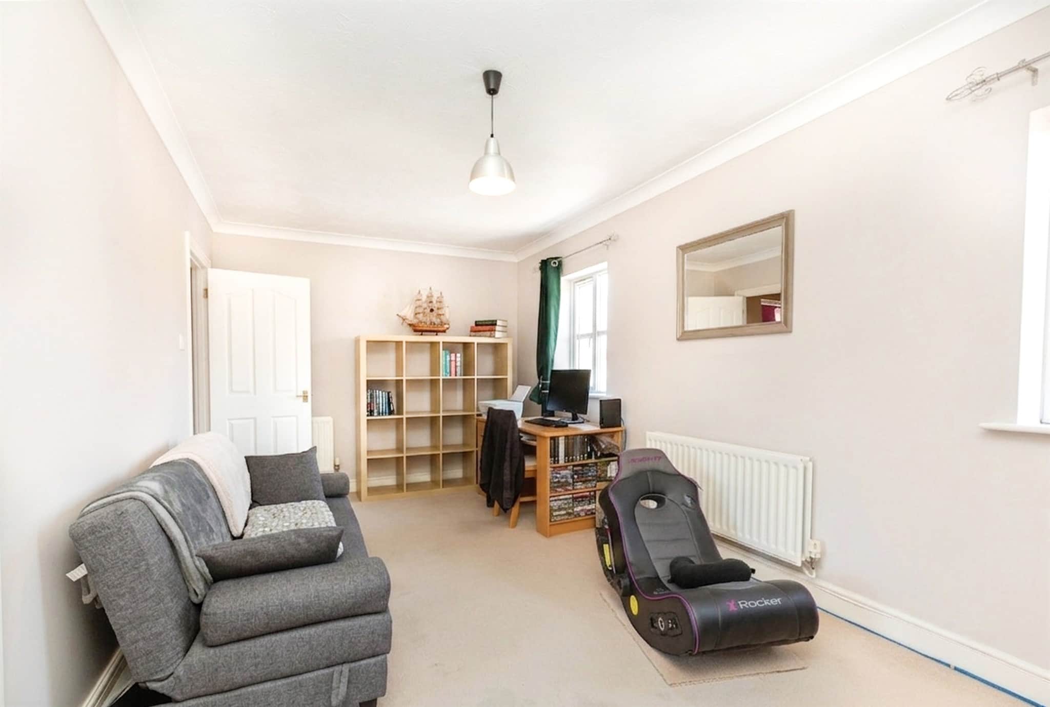 Property at Fairford Leys Way, Aylesbury