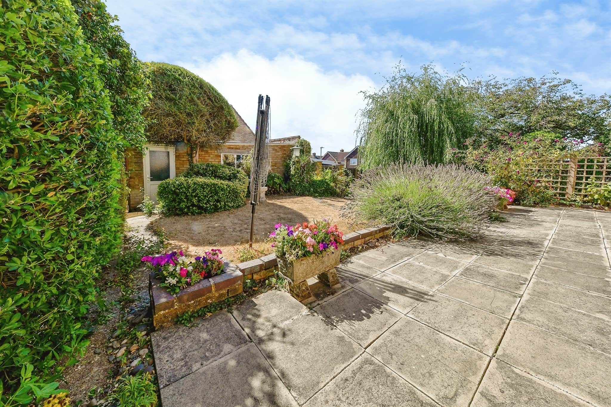 Property at Grovelands Avenue, Hitchin