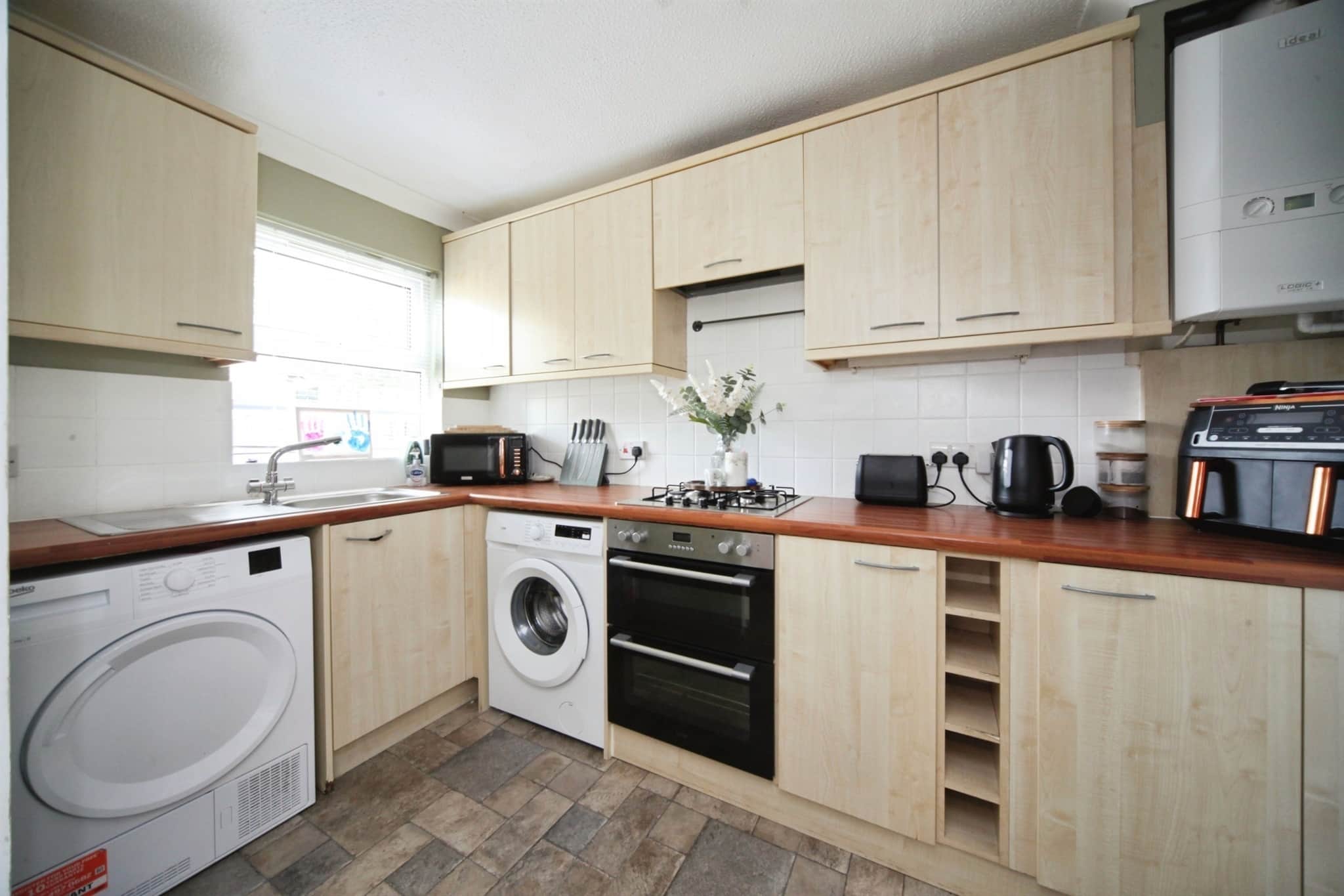 Property at Lowry Drive, Houghton Regis, Dunstable