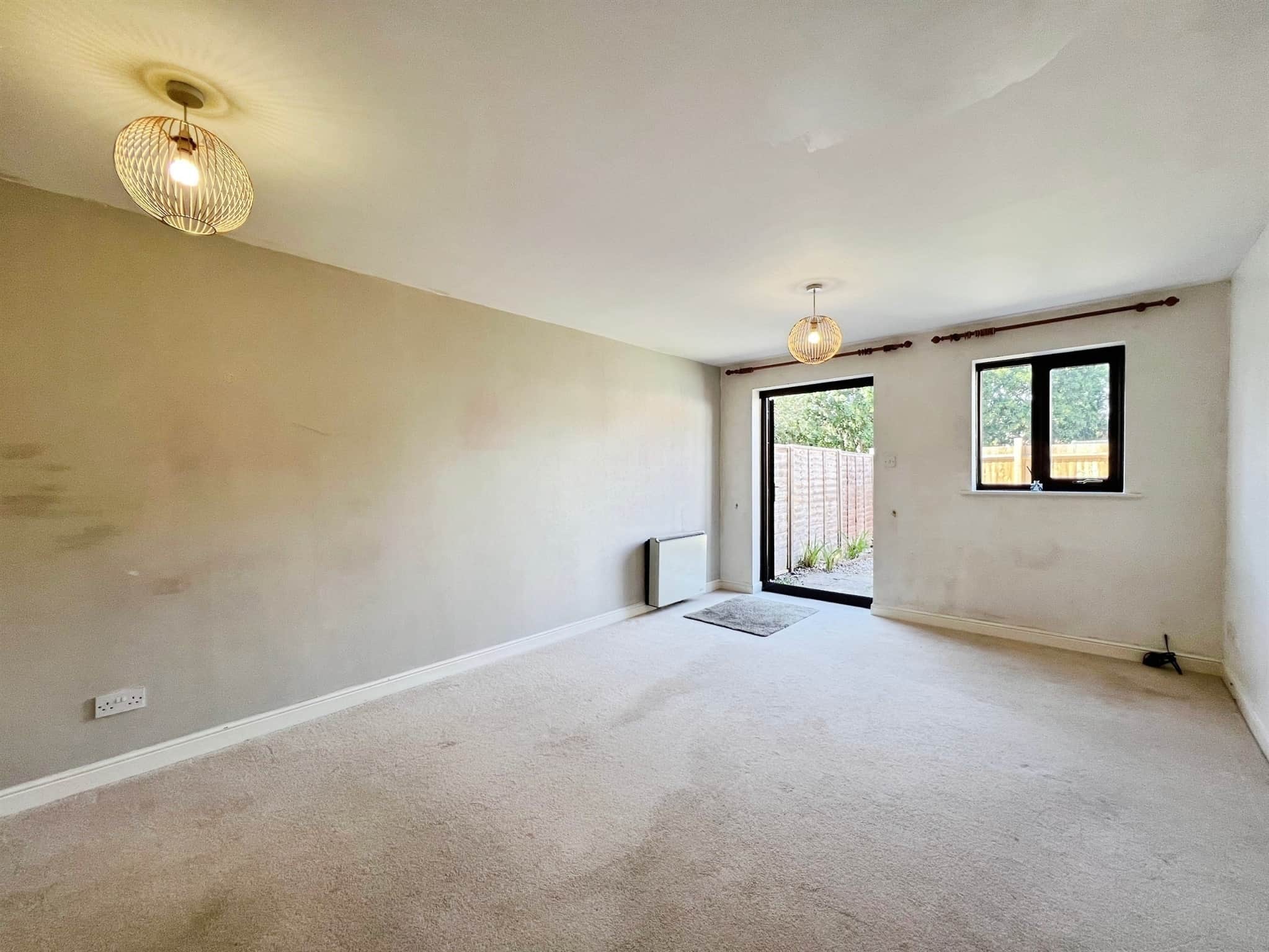 Property at Fountain Gardens, Wellesbourne, Warwick
