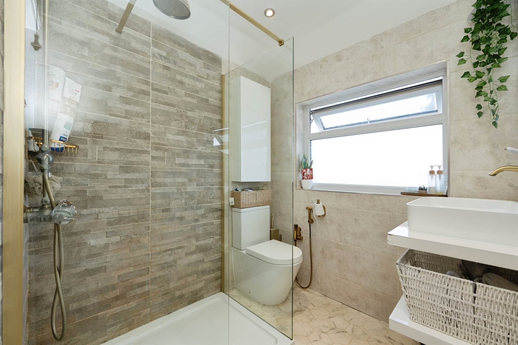 Property at Sefton Avenue, Harrow