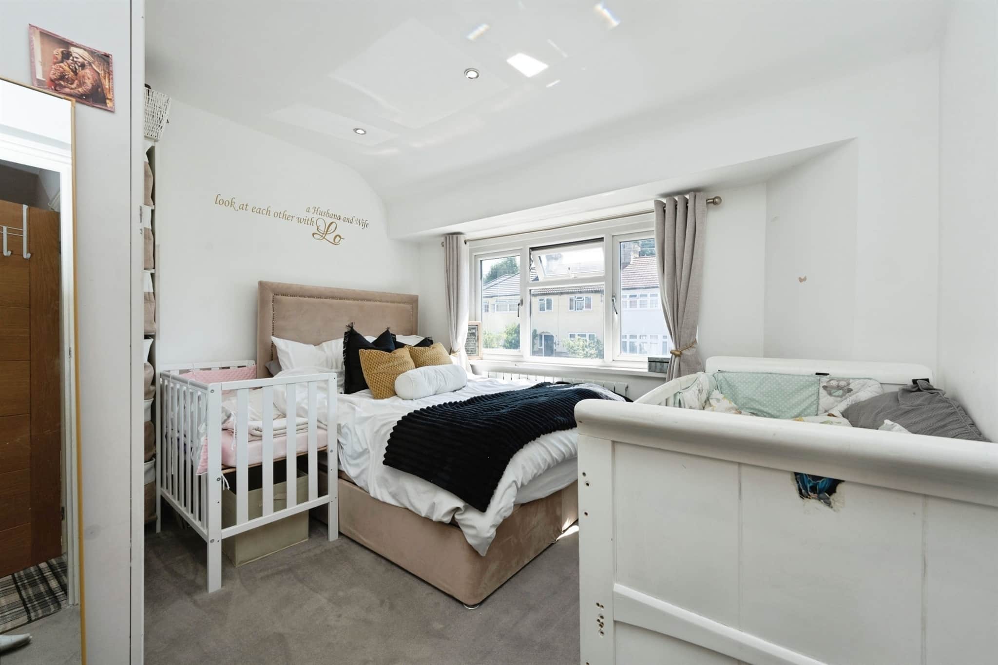 Property at Sefton Avenue, Harrow