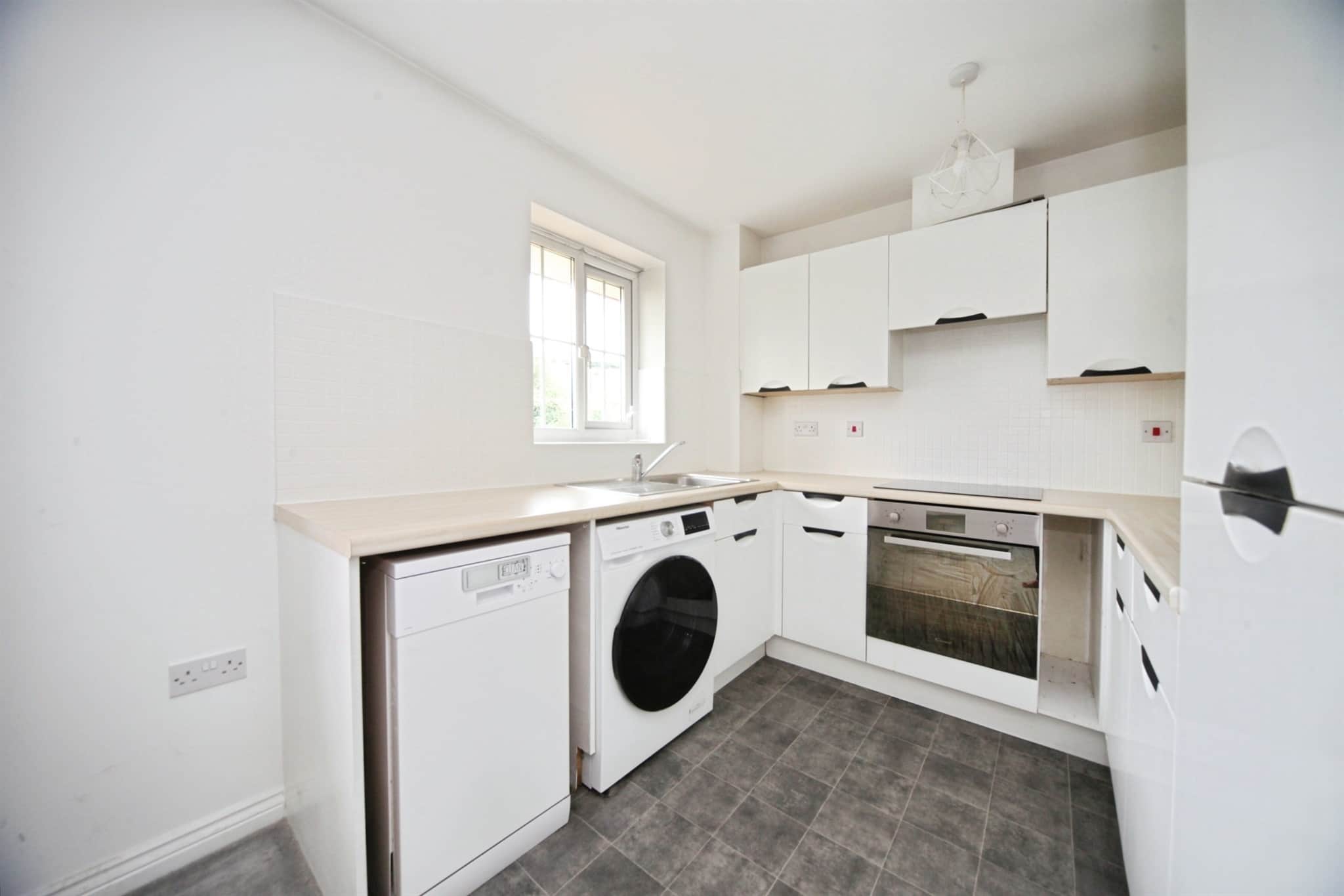 Property at Kiln Way, Dunstable