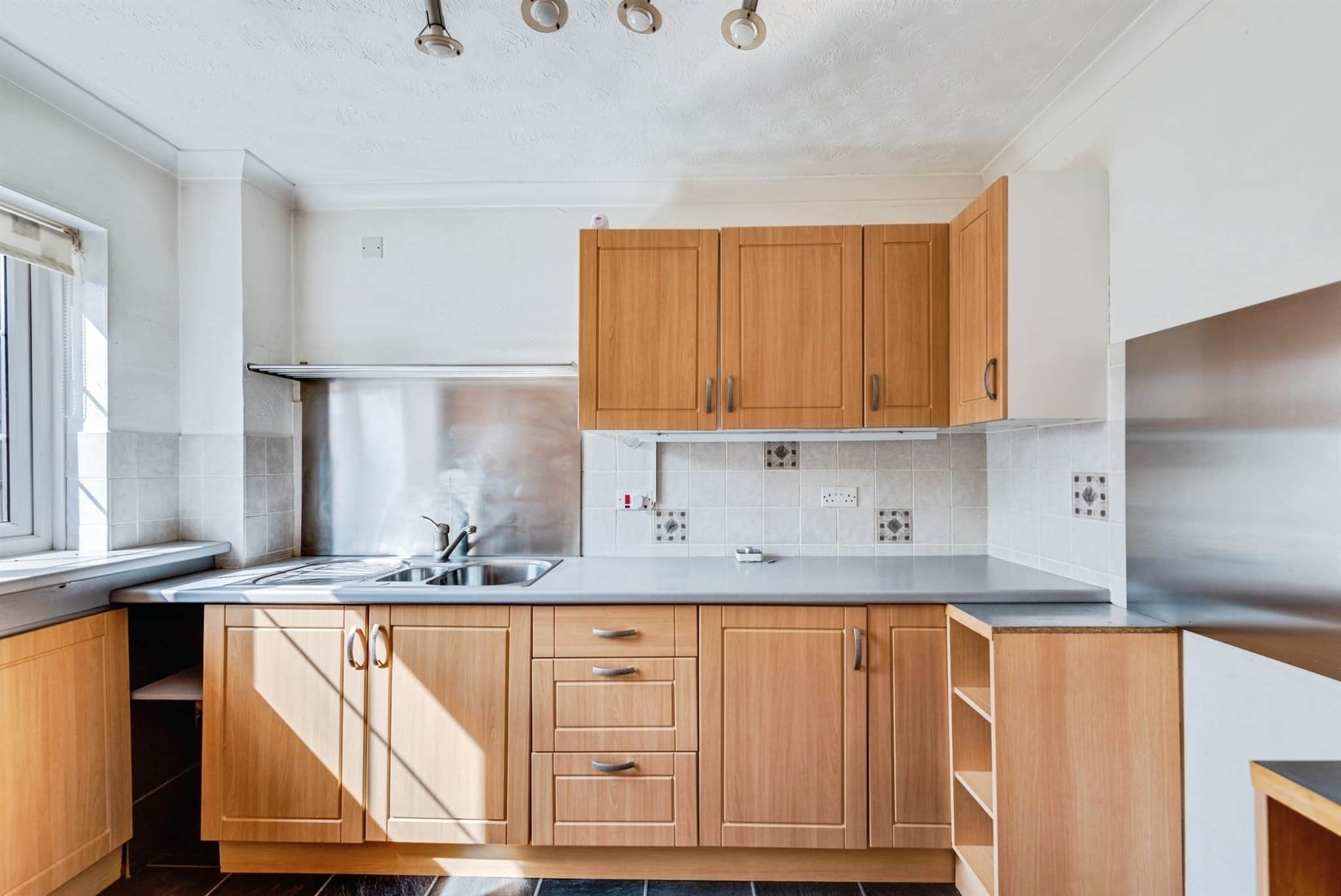 Property at Larchmore Close, Swindon