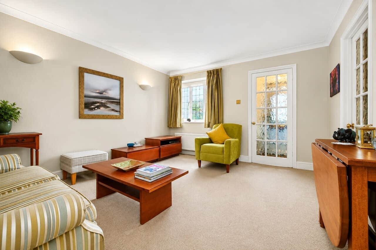 Property at Grovebury Gardens, Park Street, St. Albans