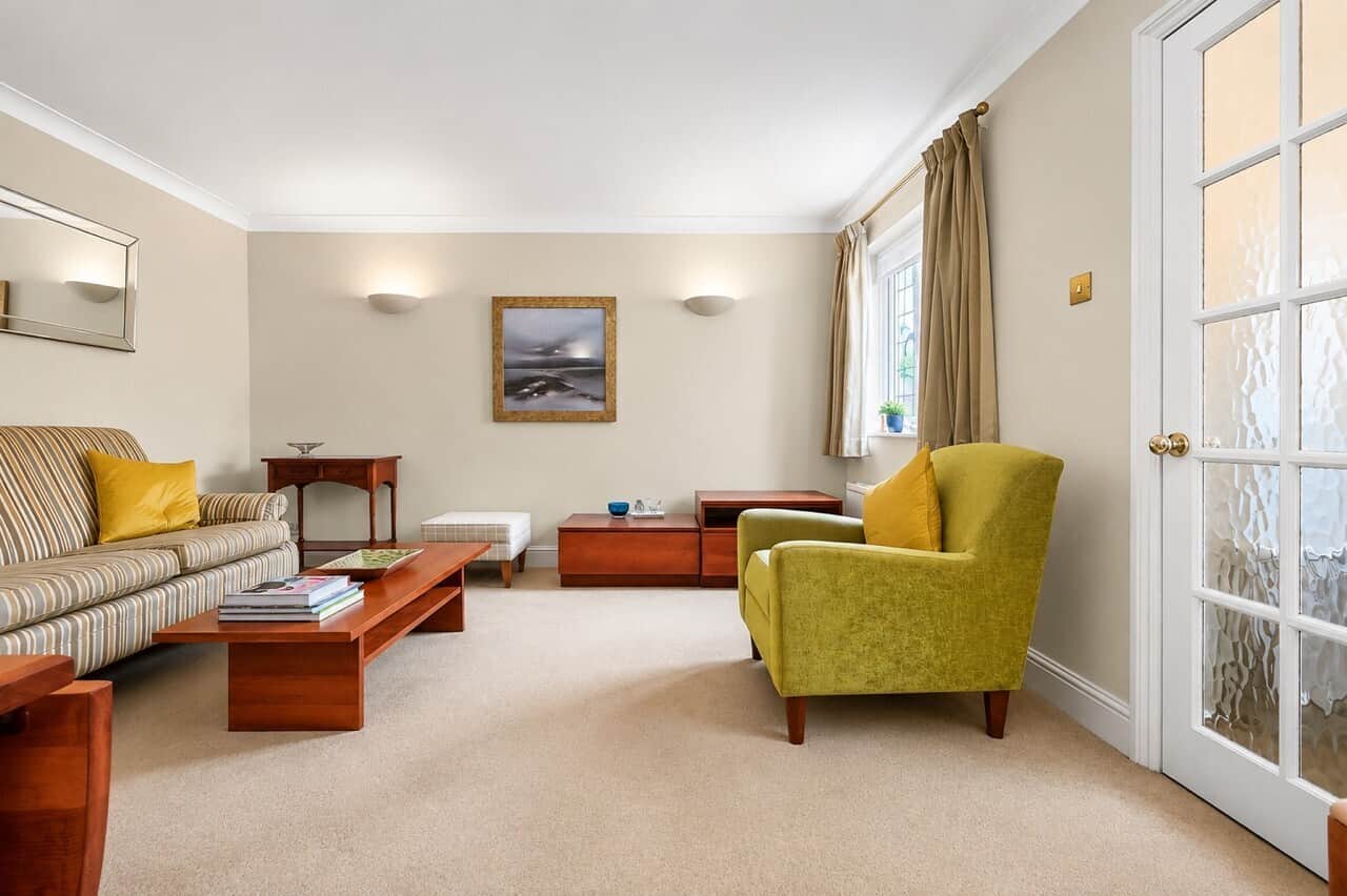 Property at Grovebury Gardens, Park Street, St. Albans