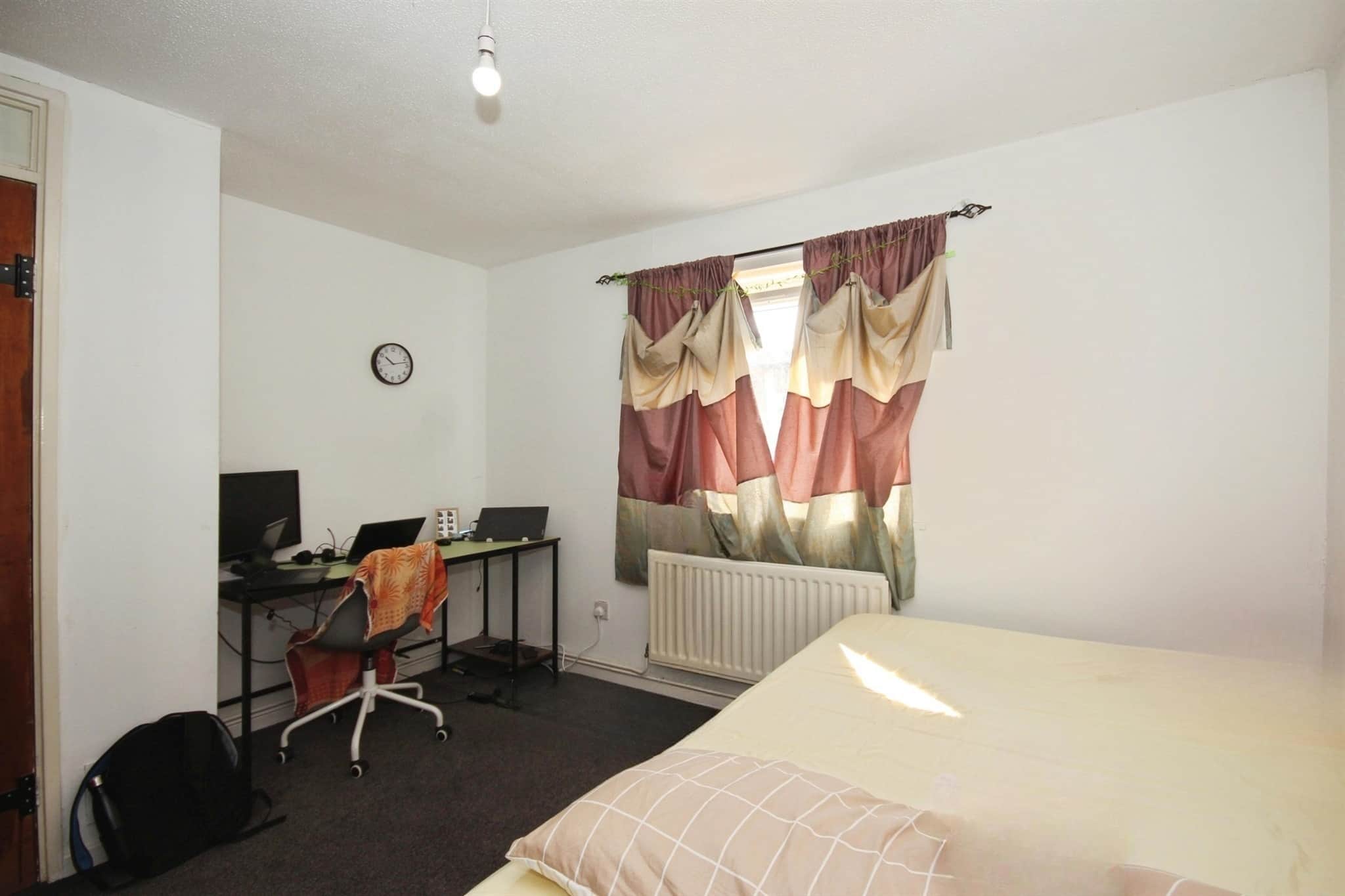 Property at Christine Ledger Square, Leamington Spa