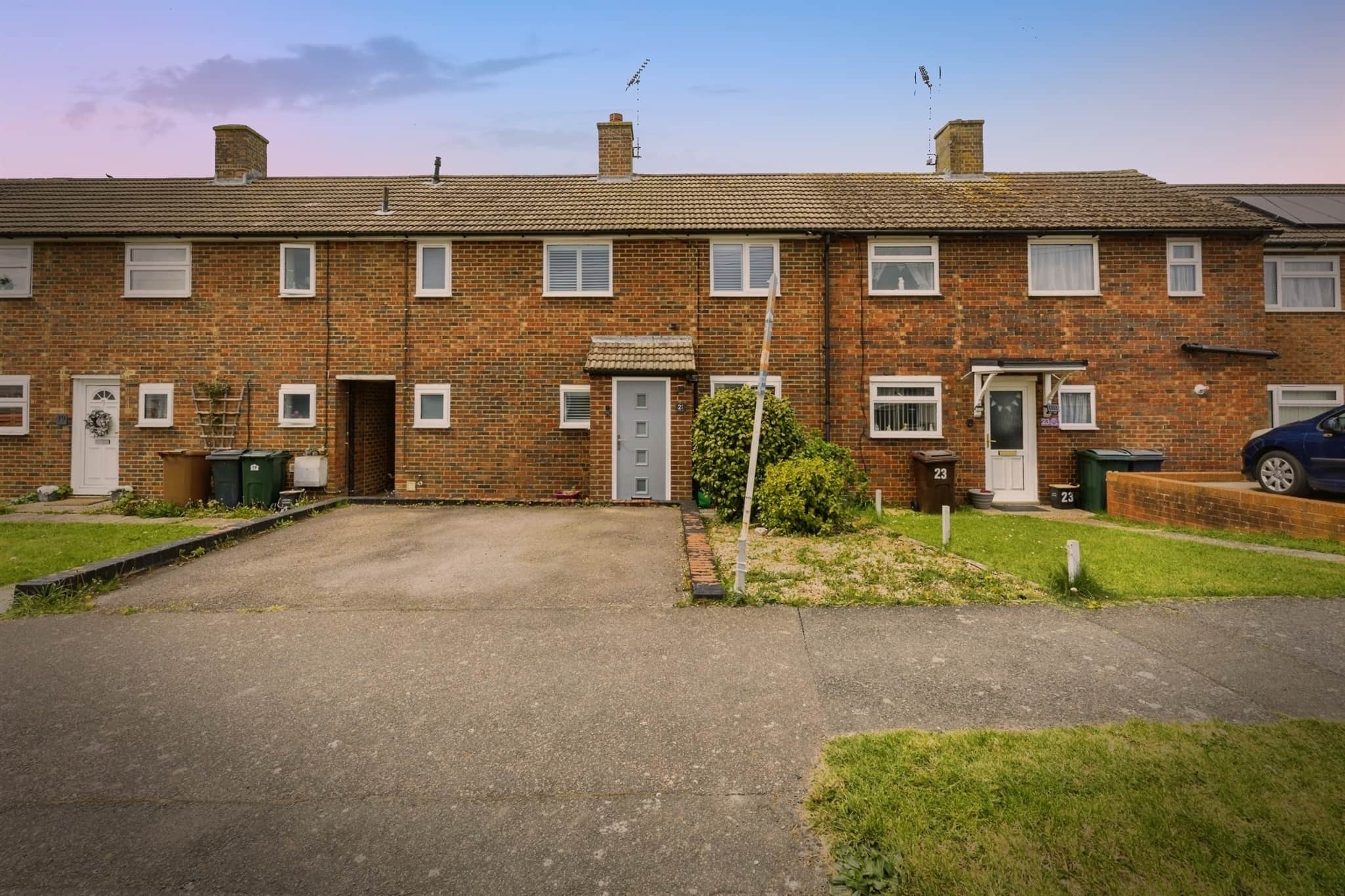 Property at Nettlefield, Kennington, Ashford