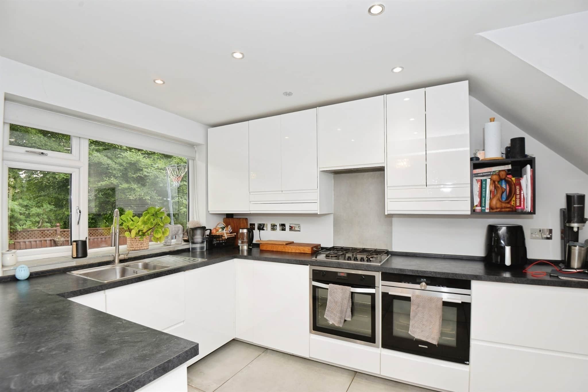 Property at Uplands Close, High Wycombe