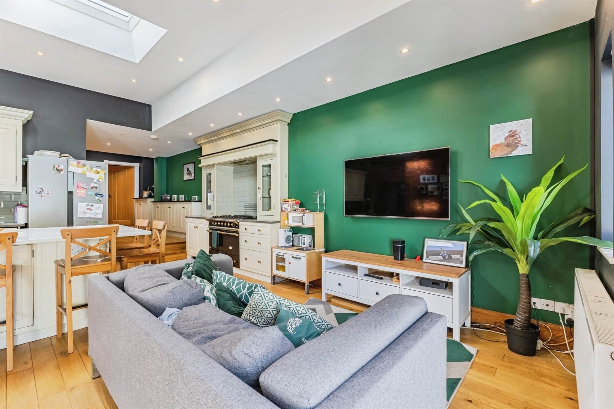 Property at Shiphay Avenue, Torquay