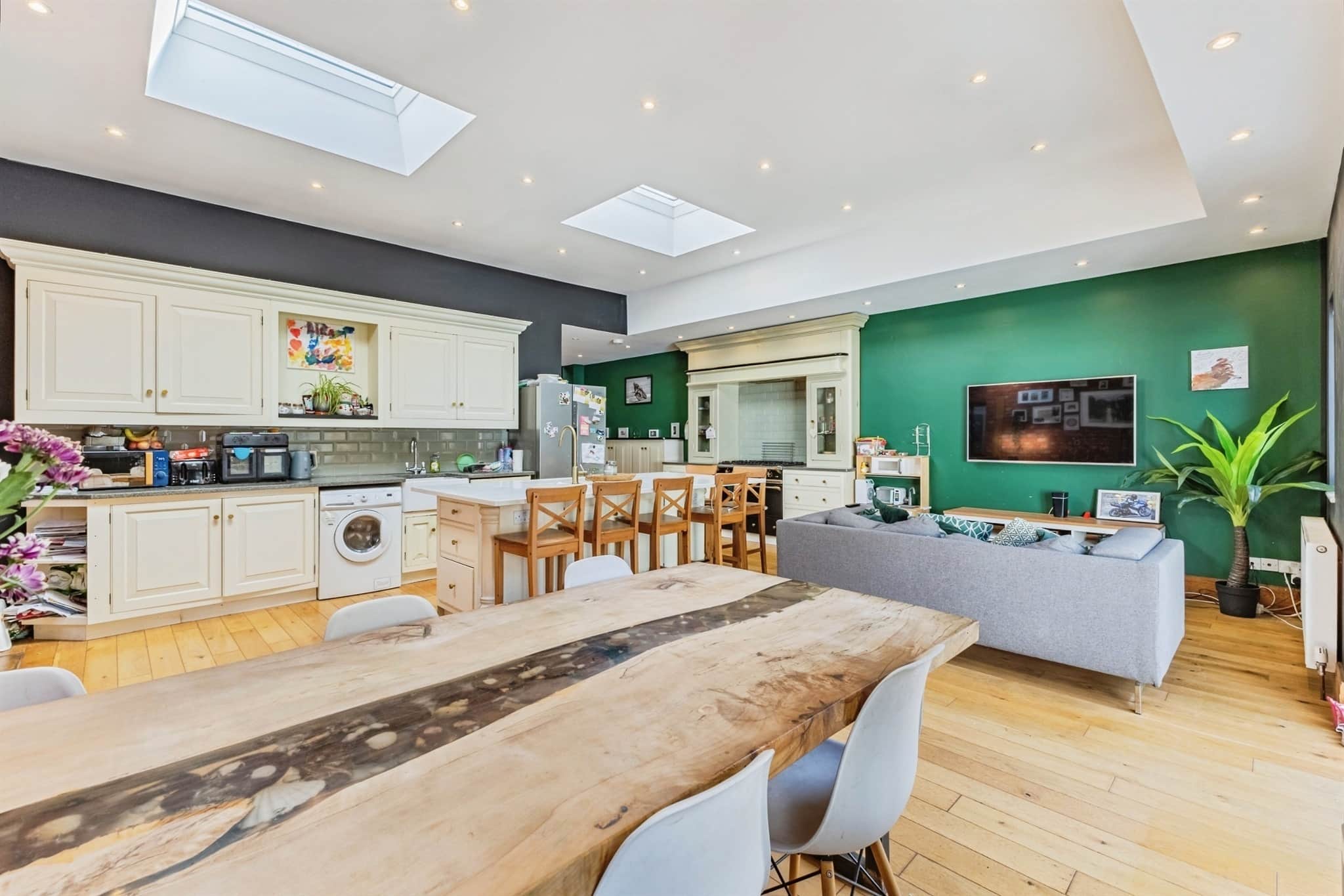 Property at Shiphay Avenue, Torquay