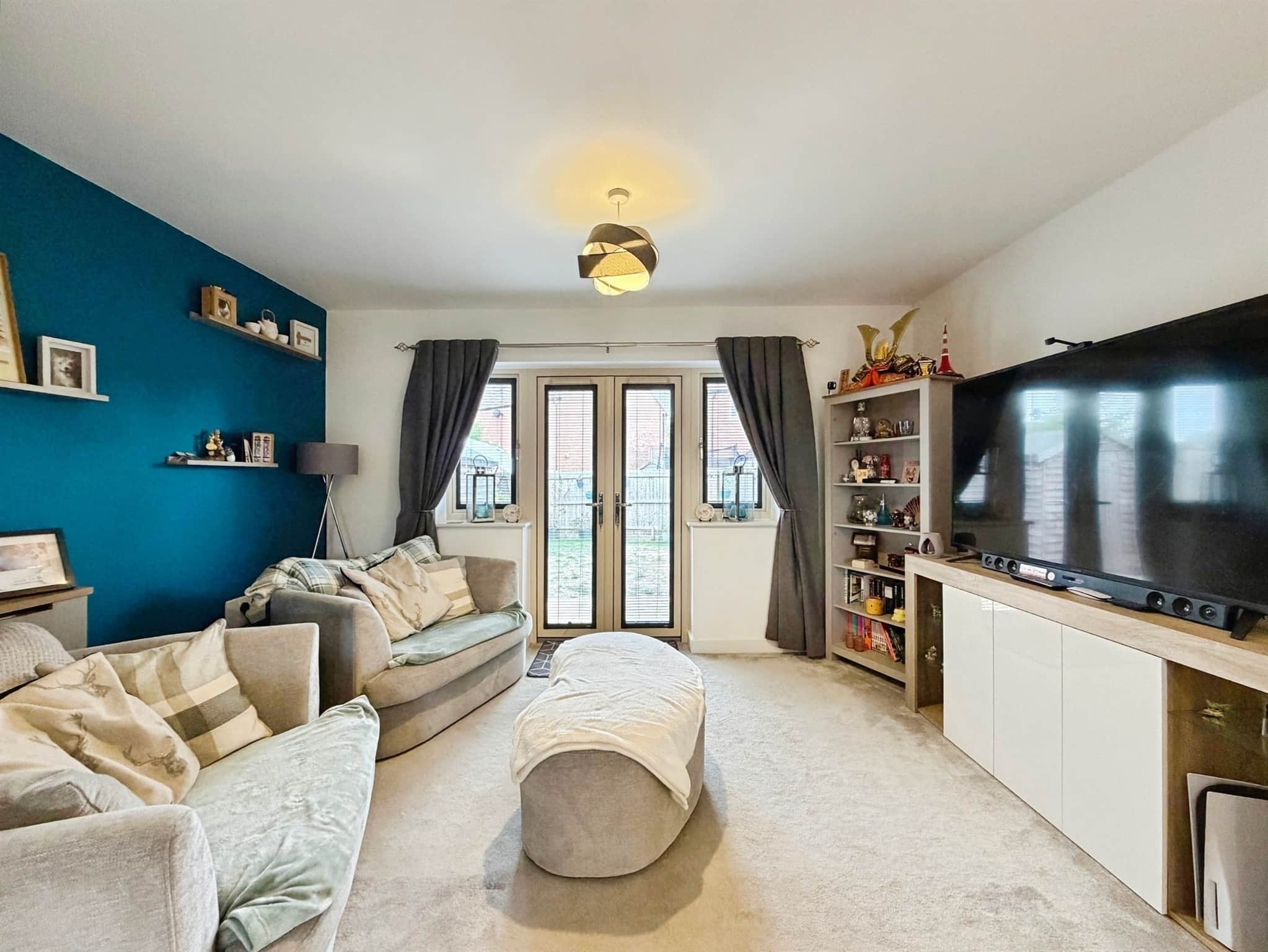 Property at Holywell Drive, Temple Herdewyke, Southam
