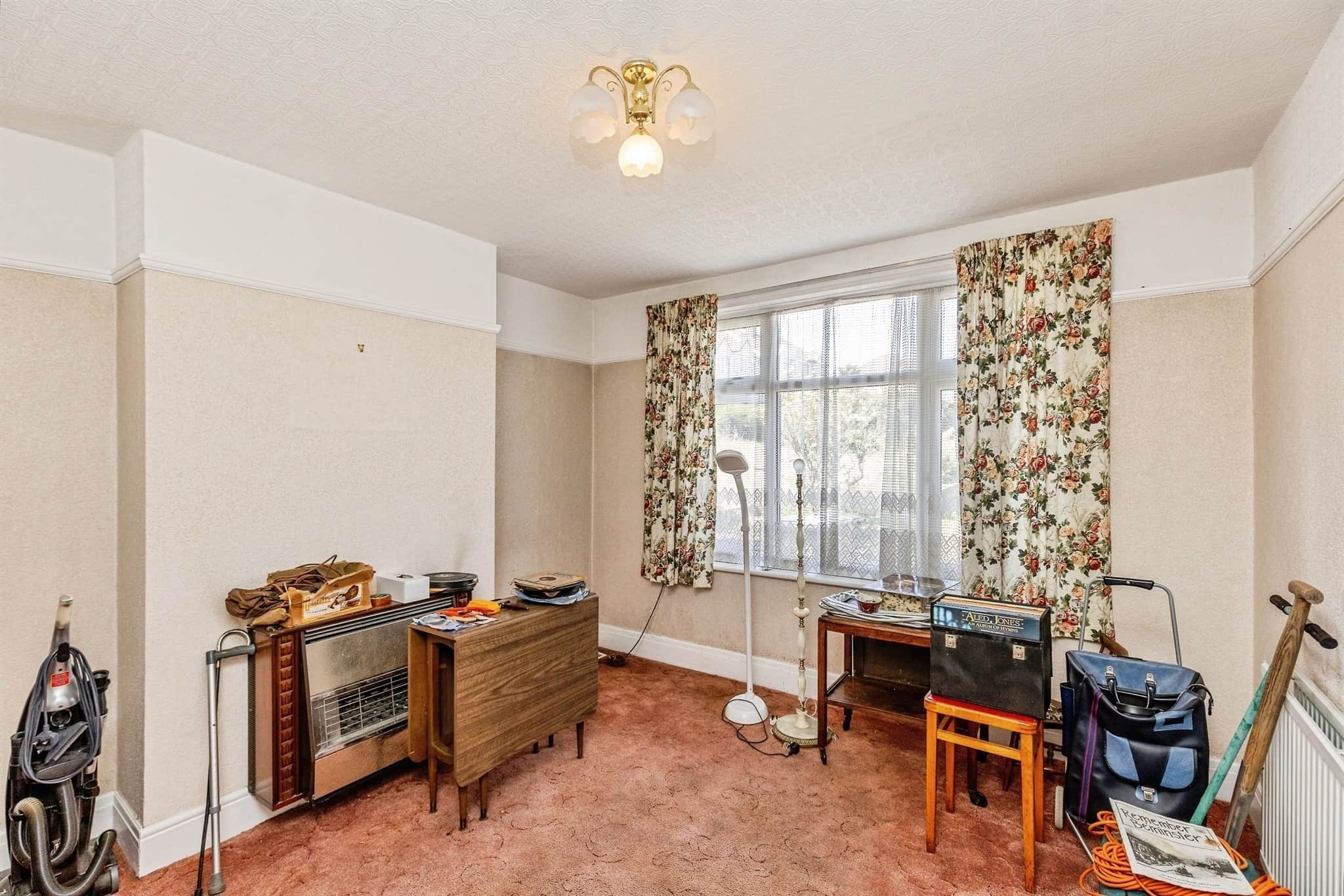 Property at Aylesbury Crescent, Bristol