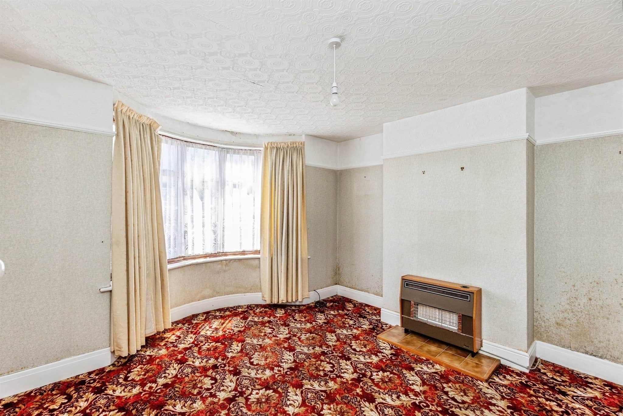 Property at Aylesbury Crescent, Bristol