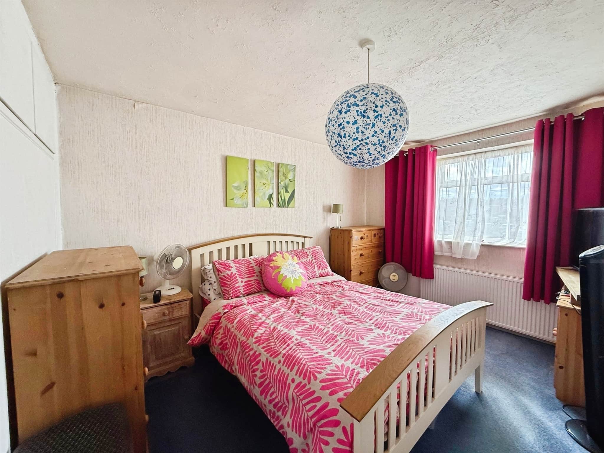Property at Home Farm Crescent, Whitnash, Leamington Spa
