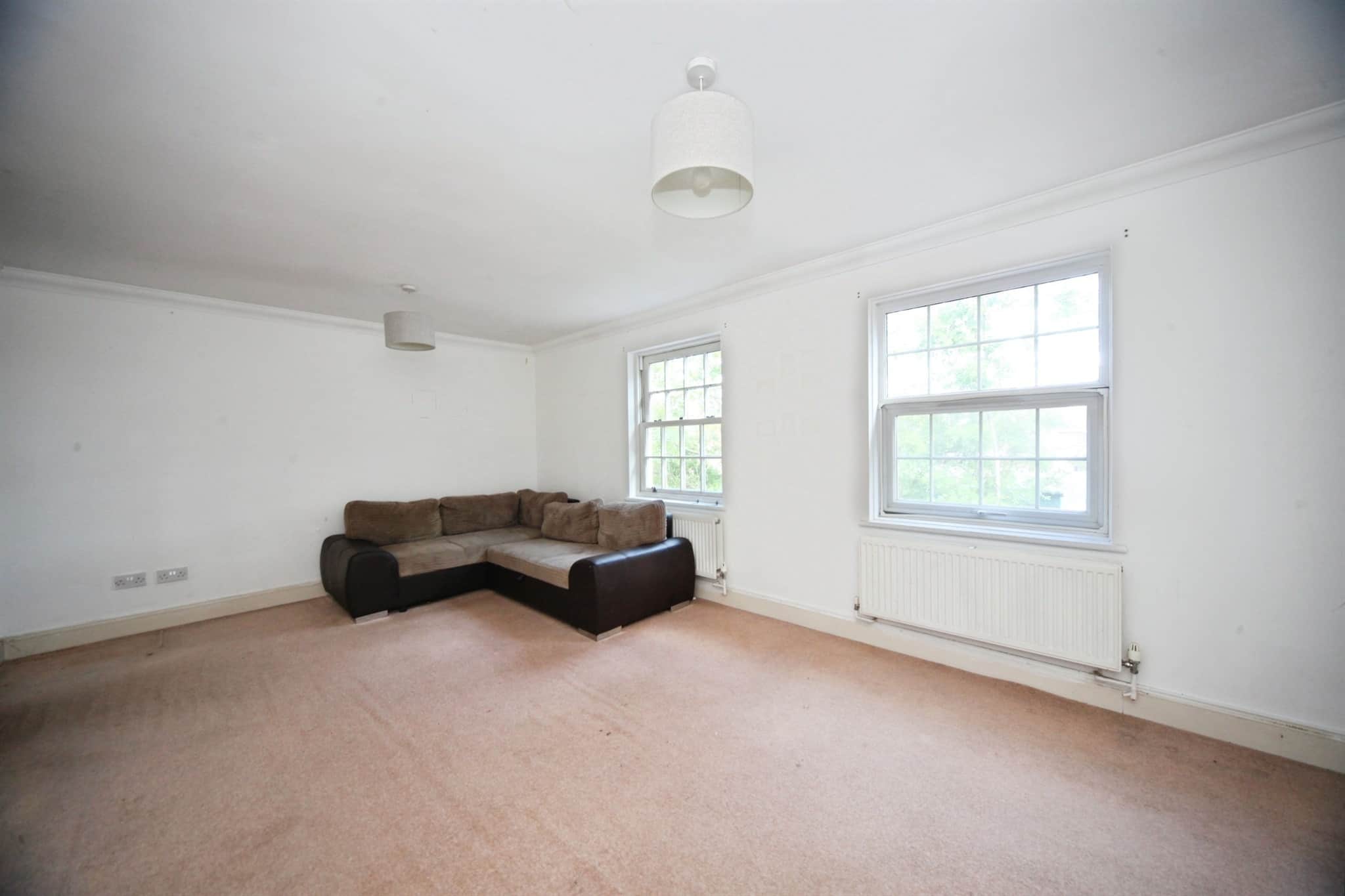 Property at Swan Gardens, Dunstable
