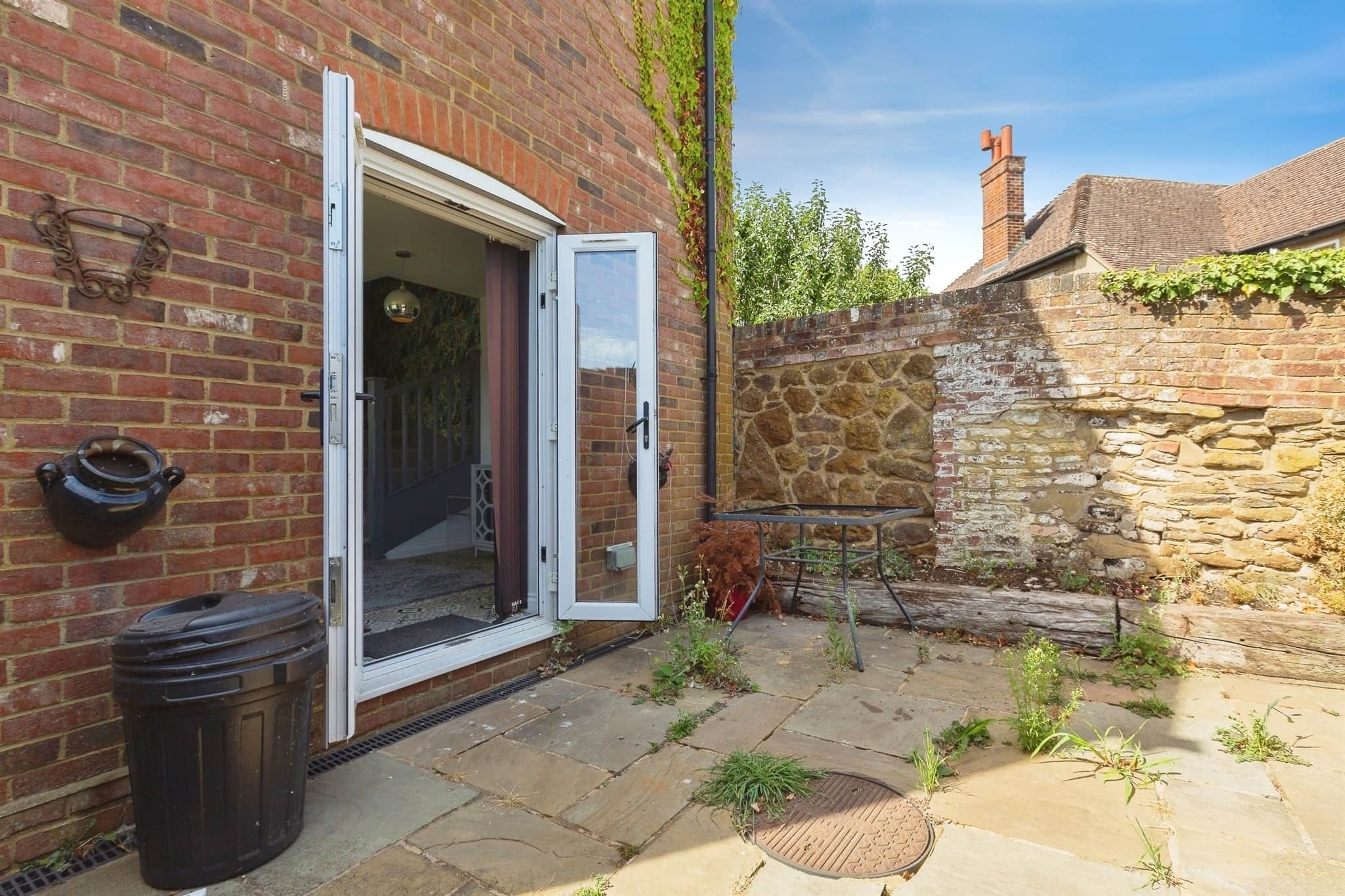 Property at Duncombe Drive, Leighton Buzzard