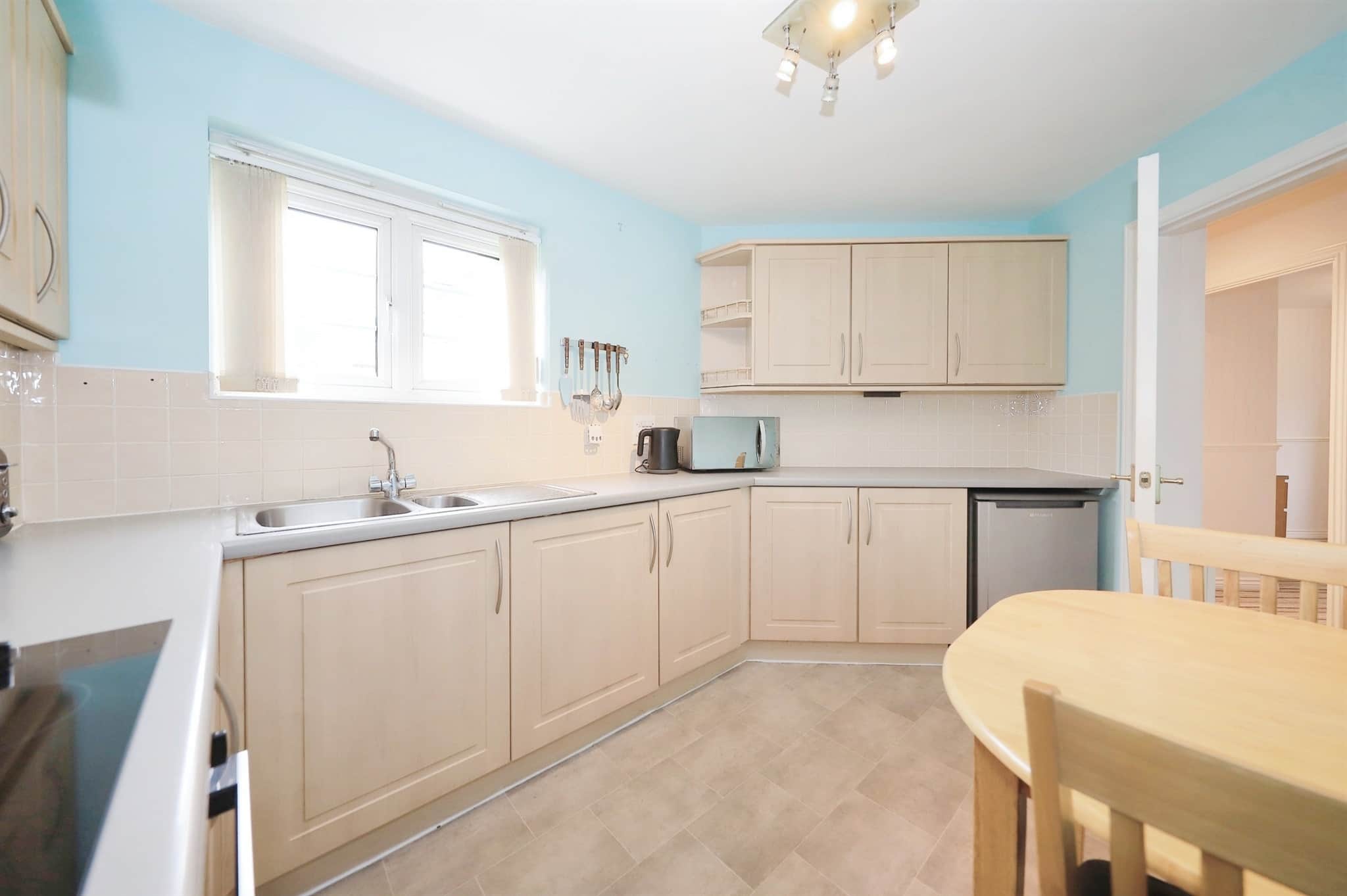 Property at Smallshire Close, Wednesfield, Wolverhampton