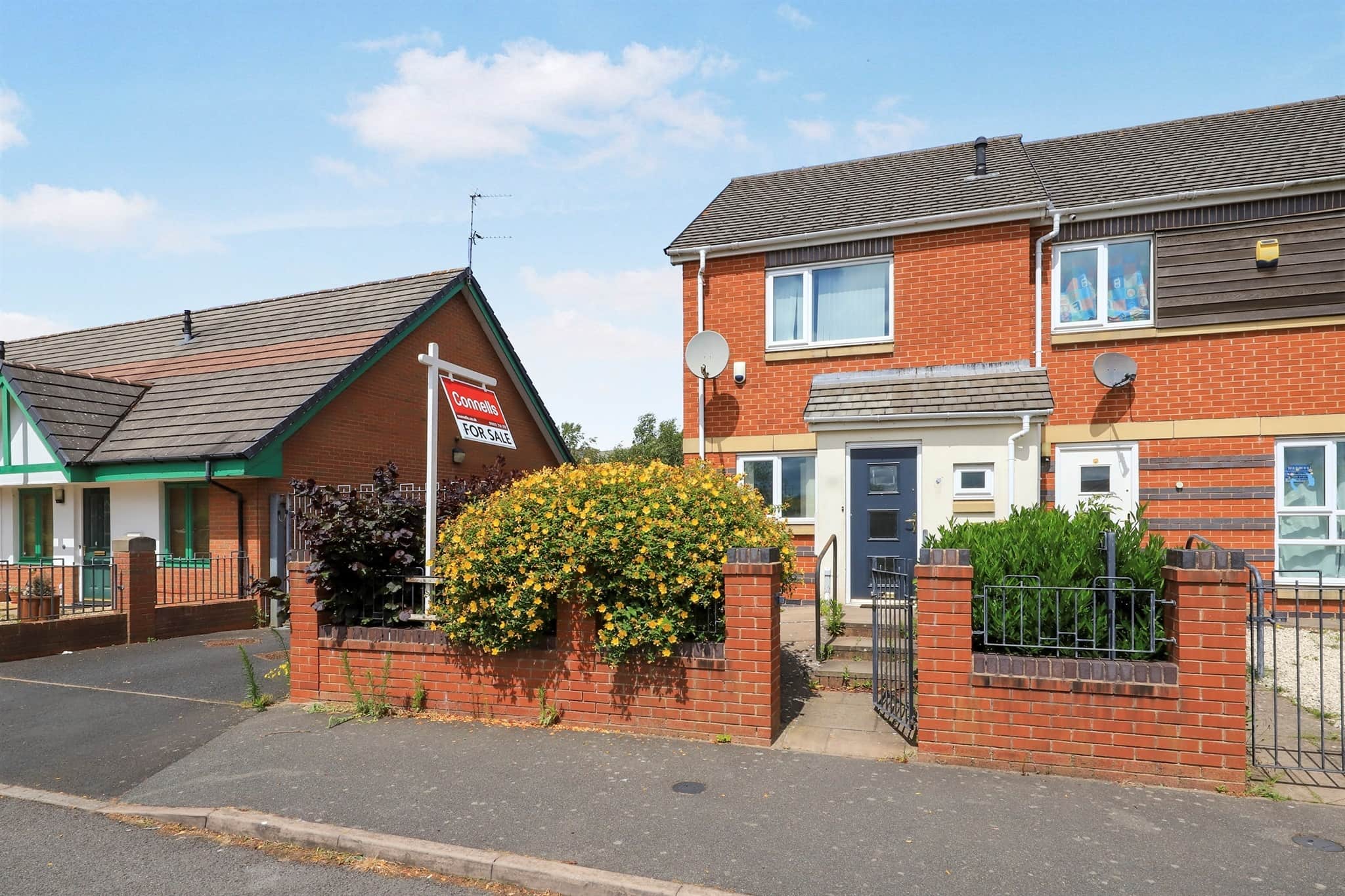 Property at Mayfield Road, Eastfield, Wolverhampton