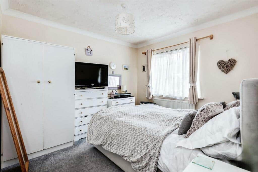 Property at Wynwards Road, Swindon