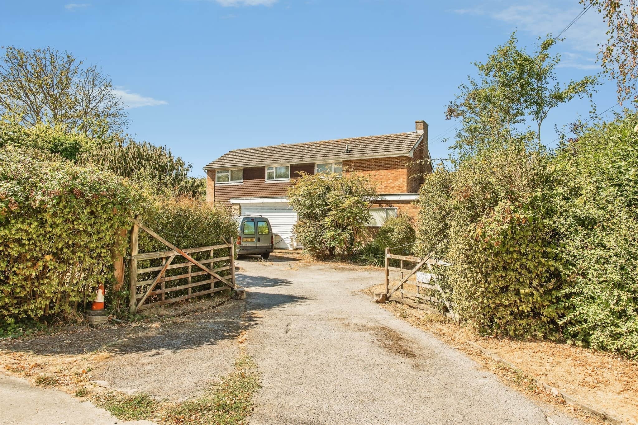 Property at Kingsmans Farm Road, Hullbridge, Hockley
