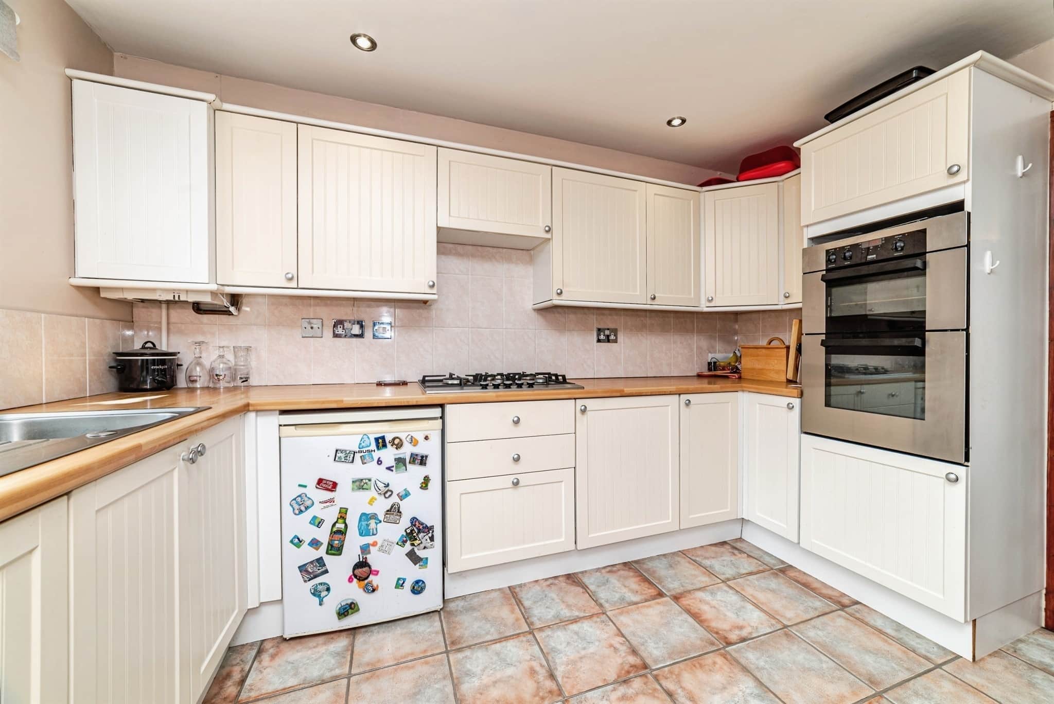 Property at Portsmouth Crescent, Basingstoke